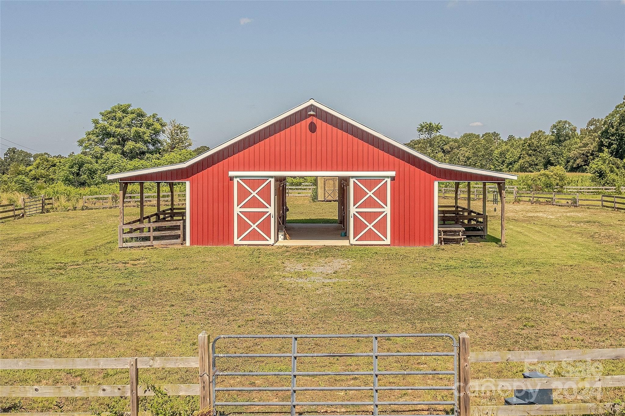 3611 Crow Road