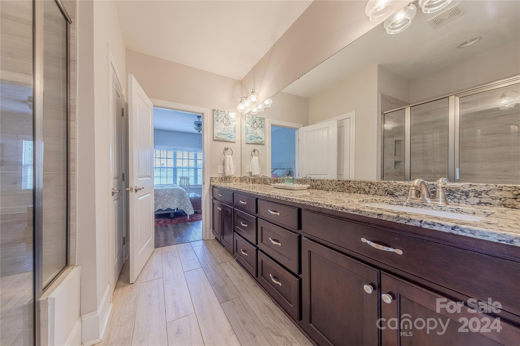 3611 Crow Road