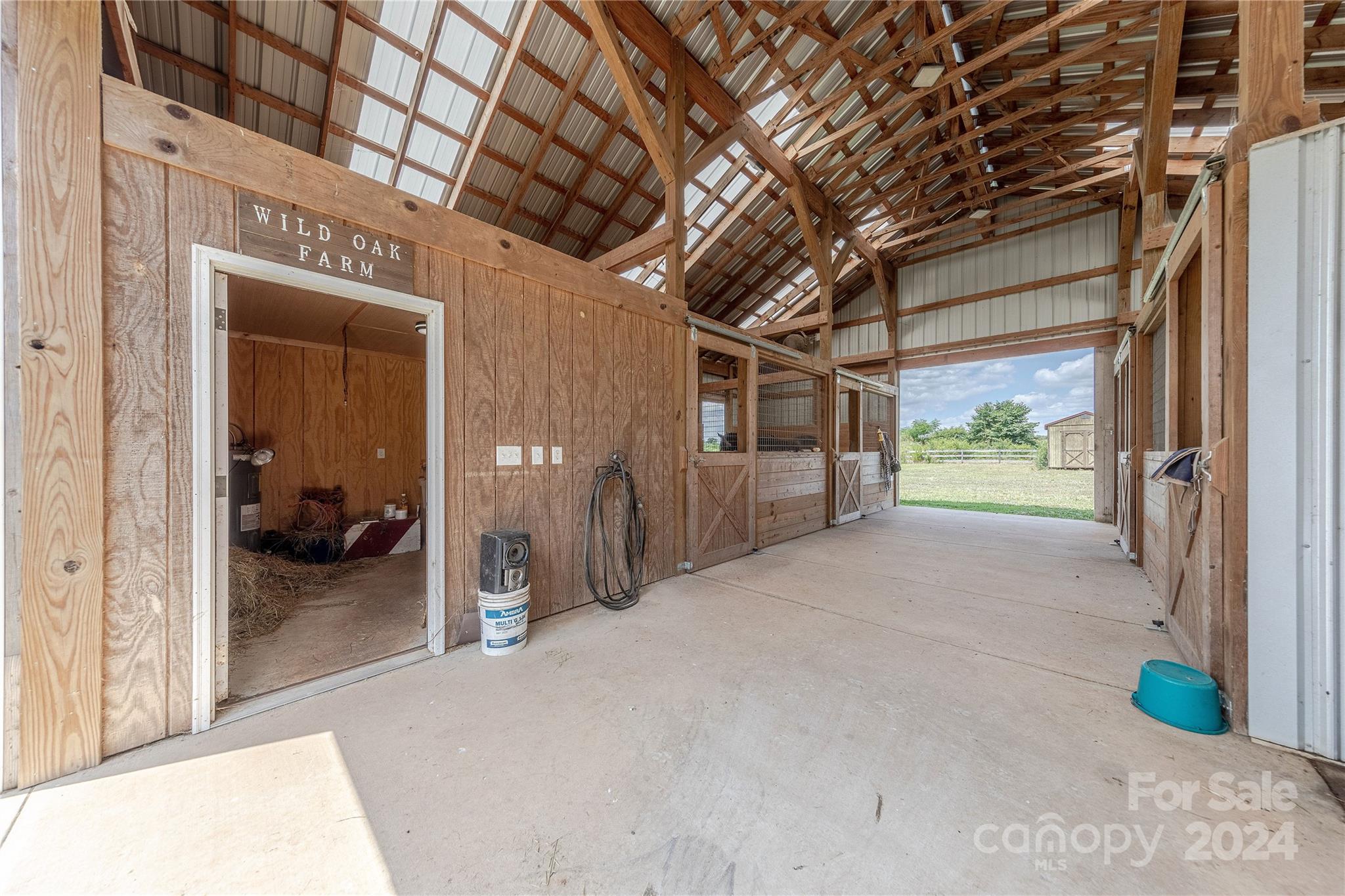 3611 Crow Road