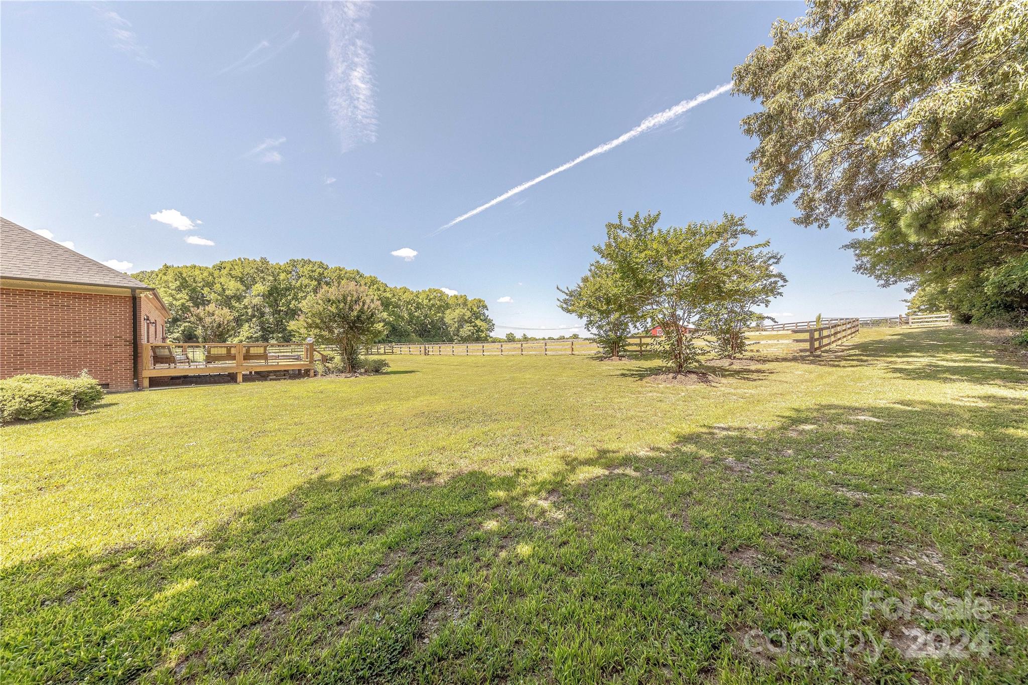3611 Crow Road