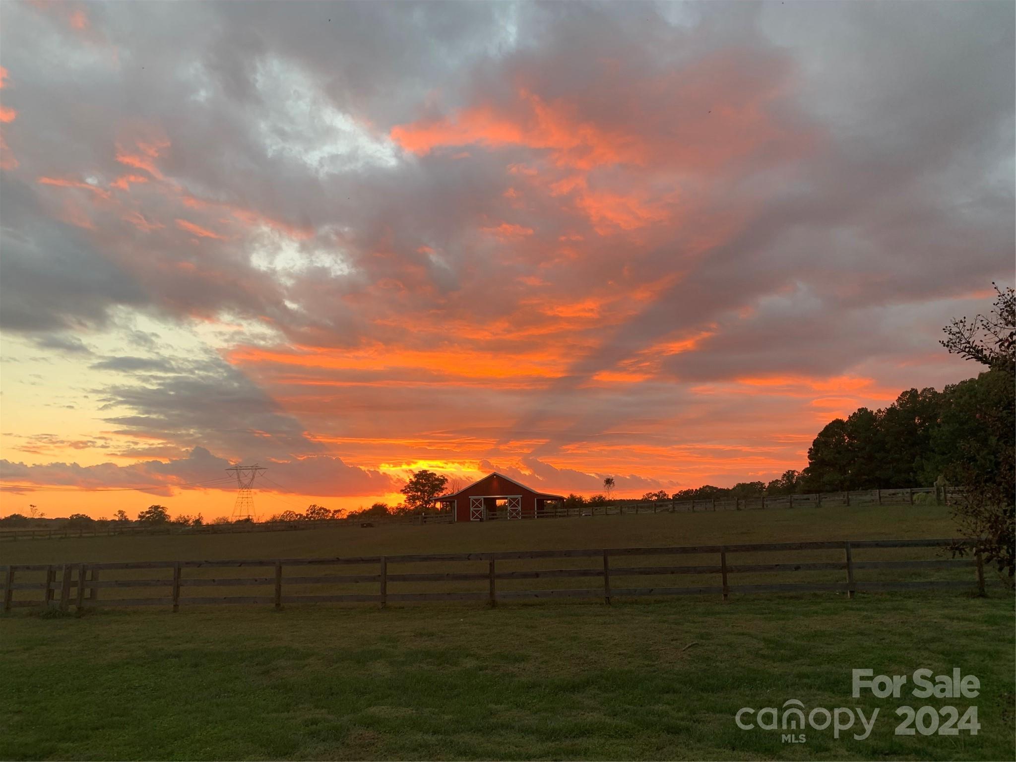 3611 Crow Road