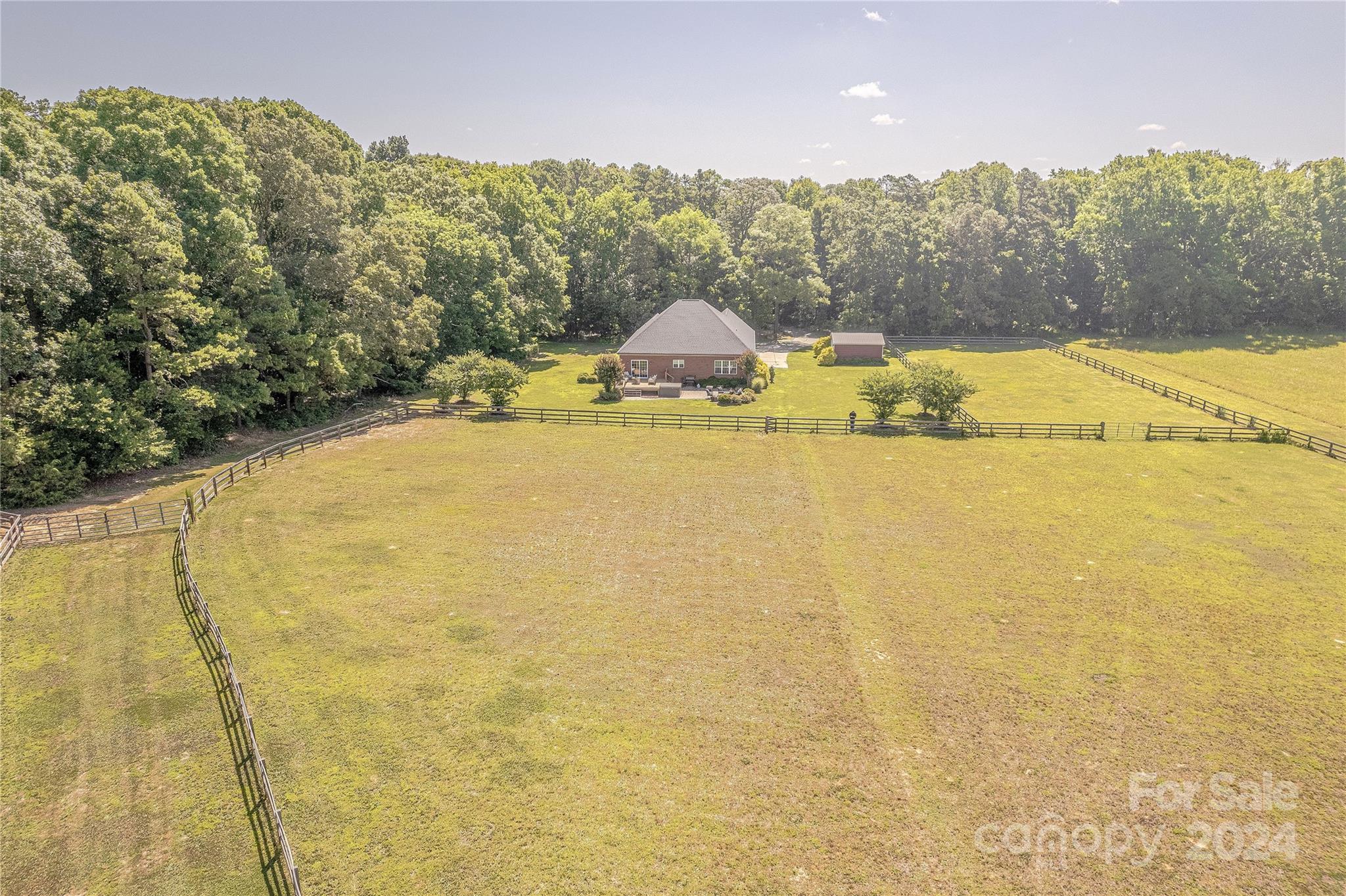 3611 Crow Road