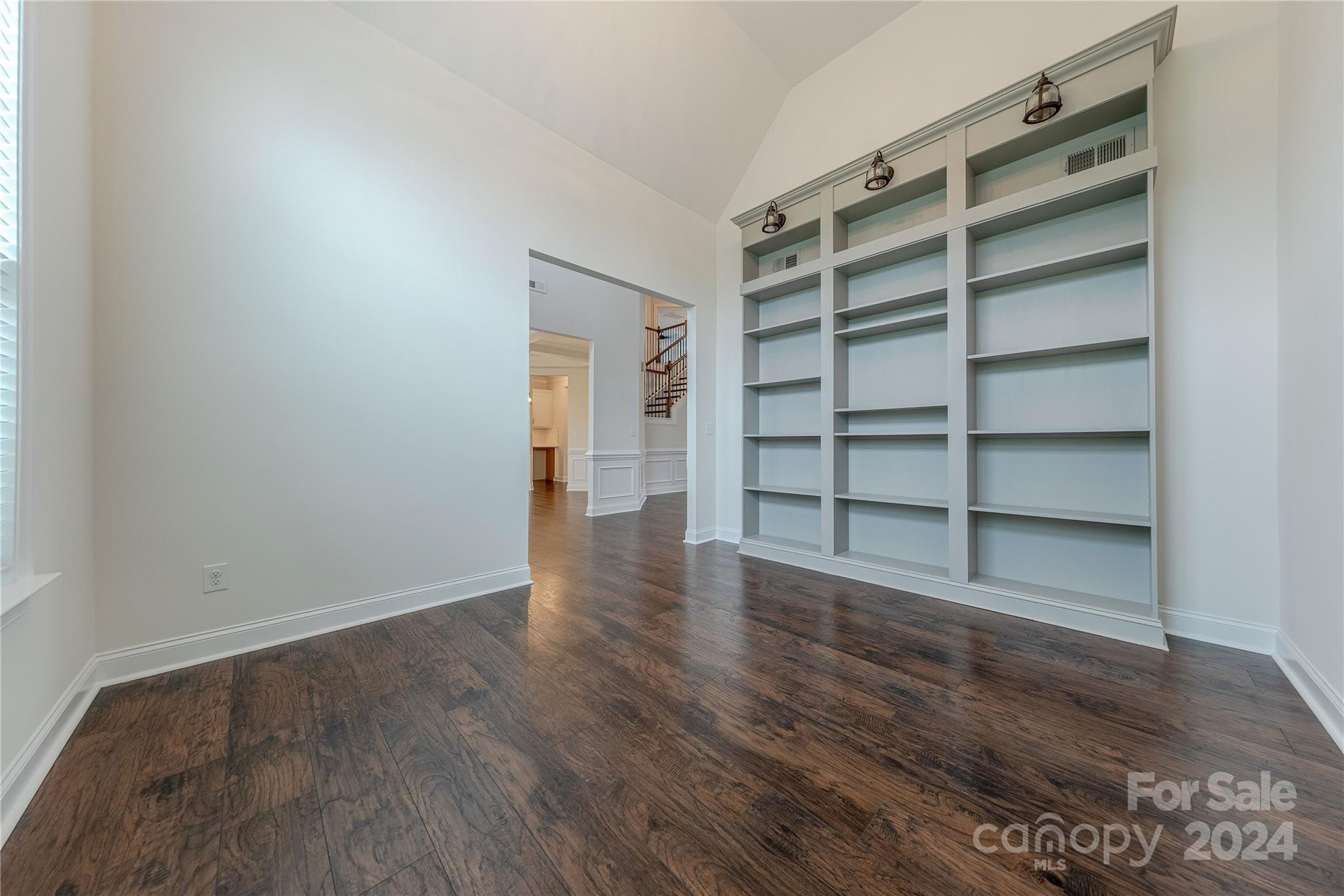 6186 Artigas Drive