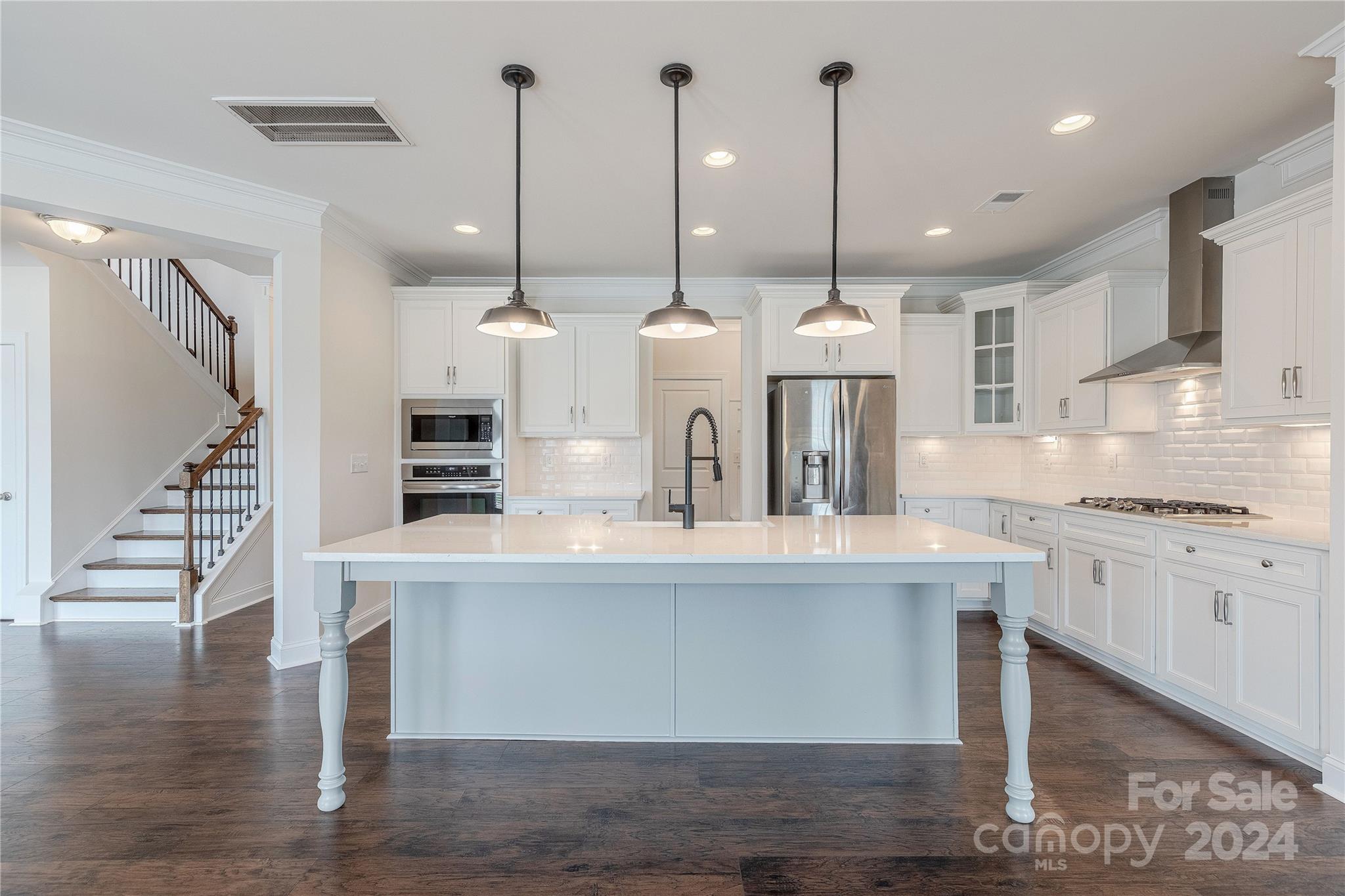 6186 Artigas Drive