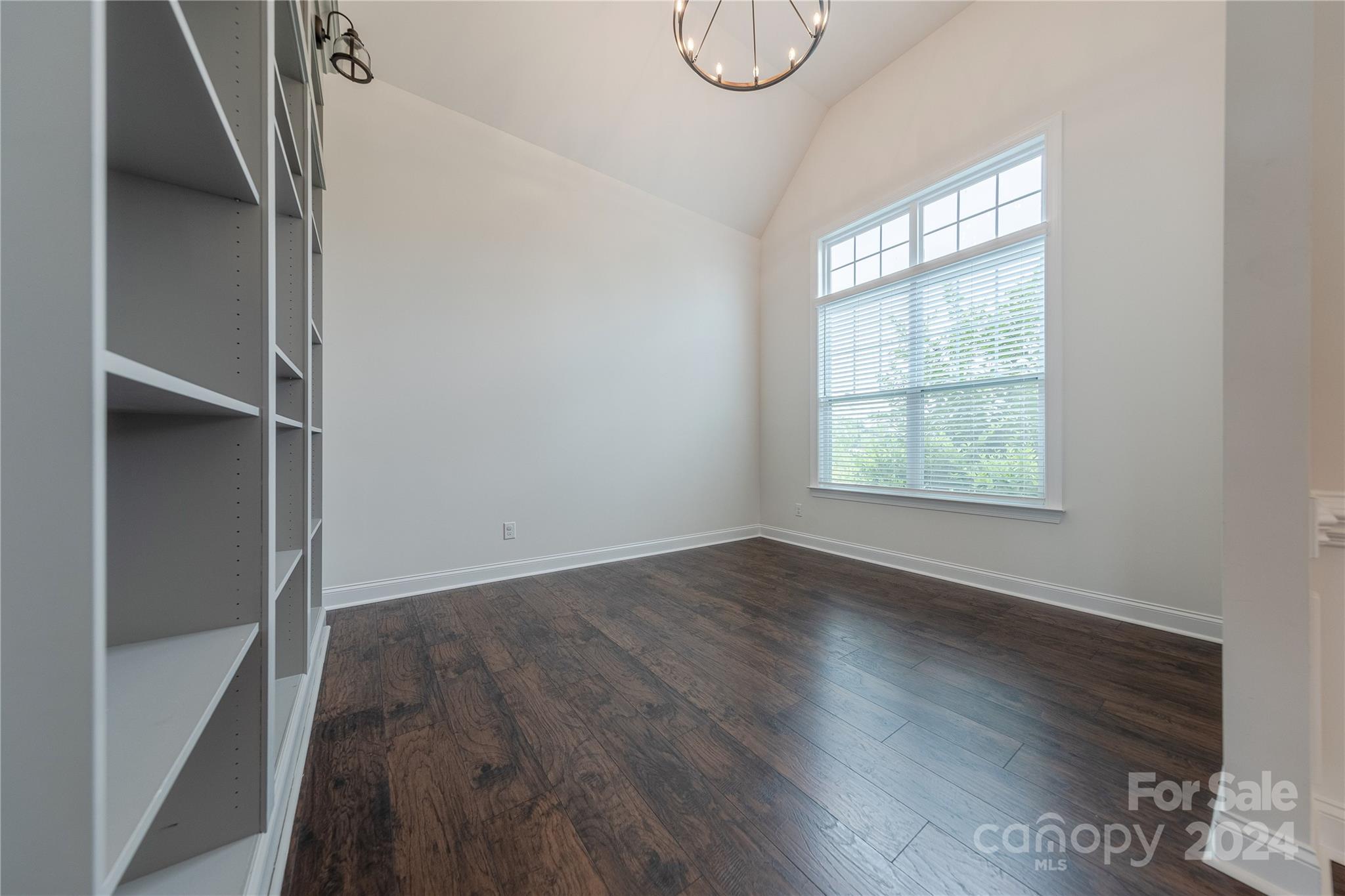 6186 Artigas Drive