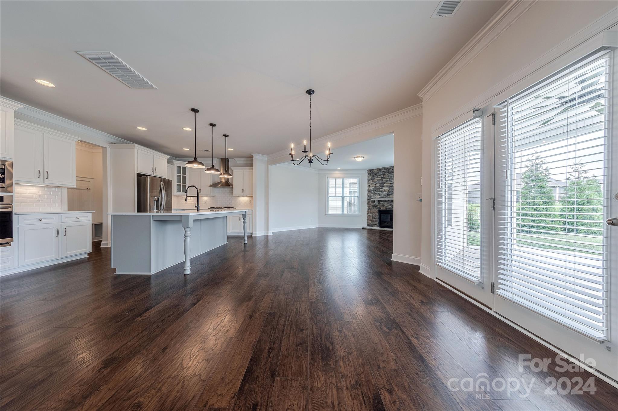 6186 Artigas Drive