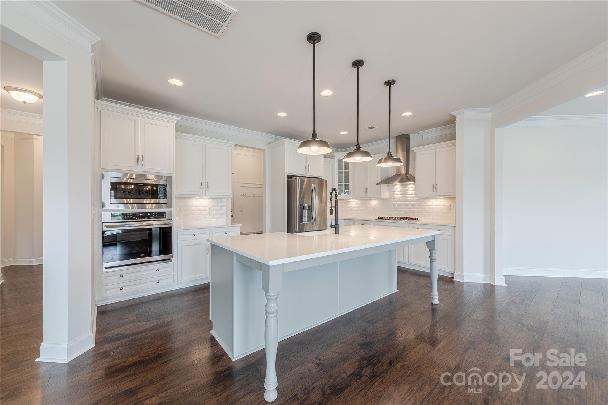 6186 Artigas Drive