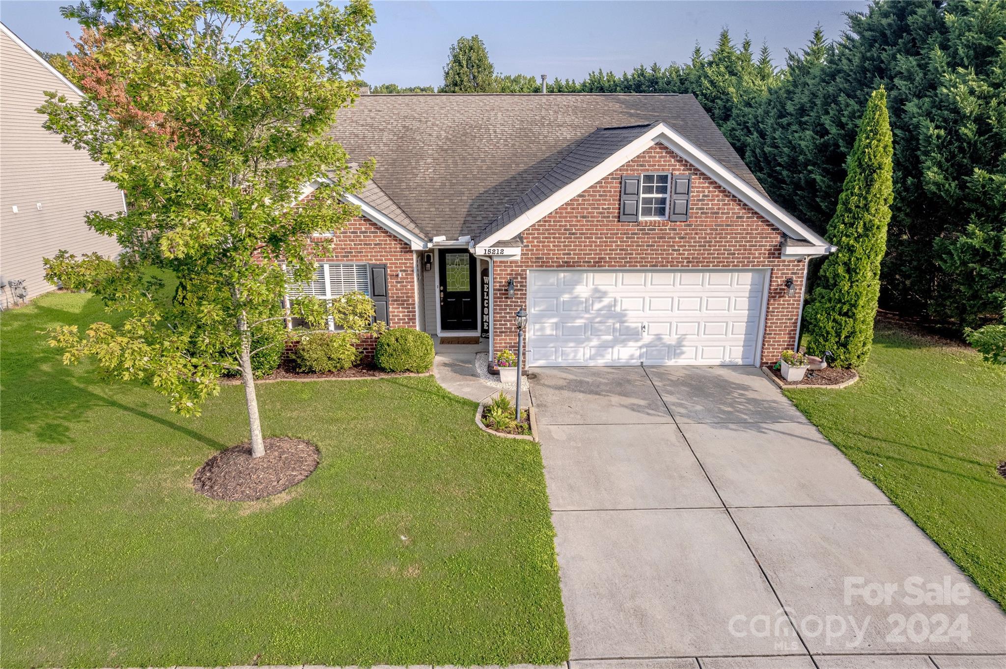 15212 Edgewater Forest Lane