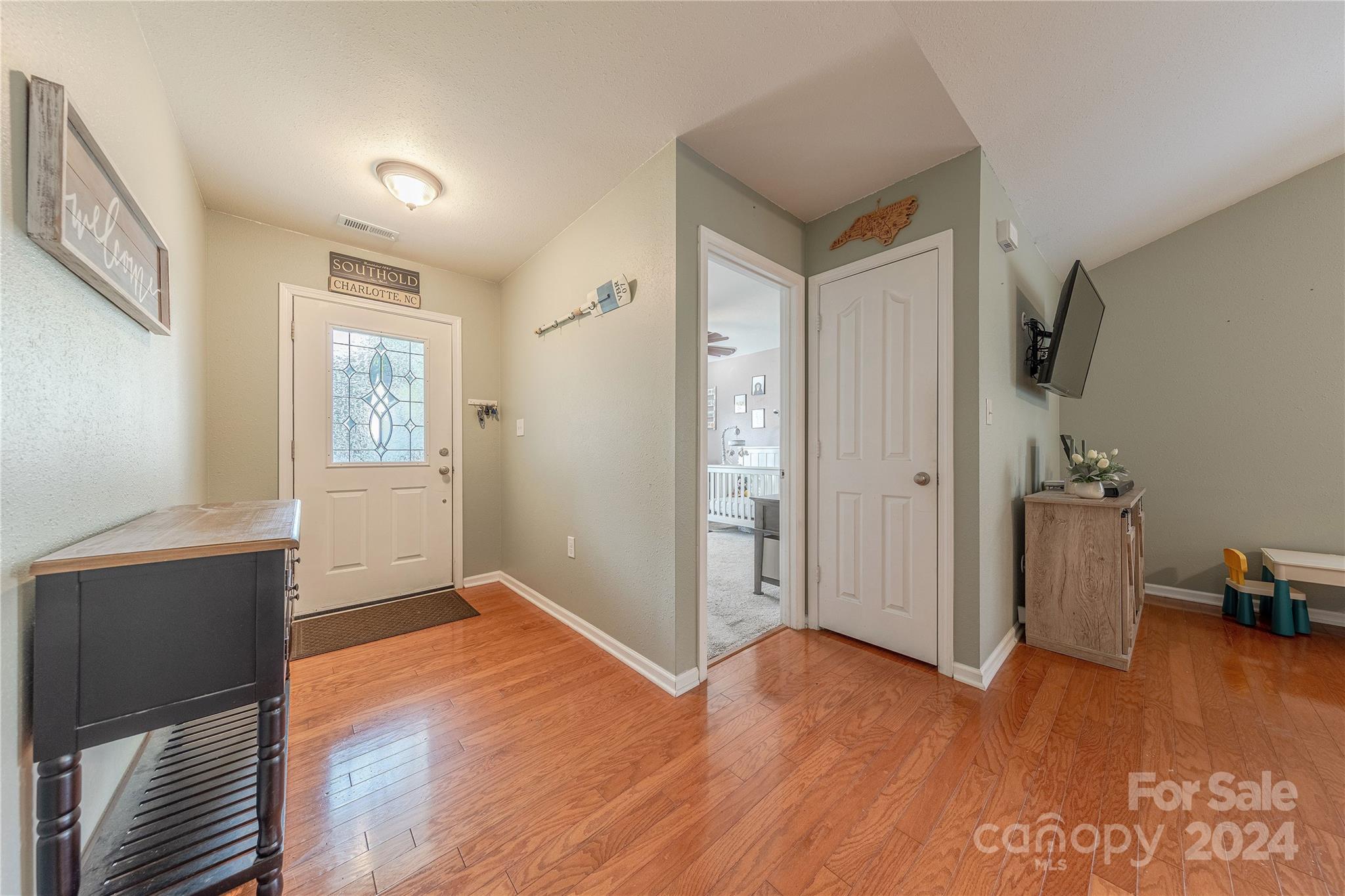 15212 Edgewater Forest Lane