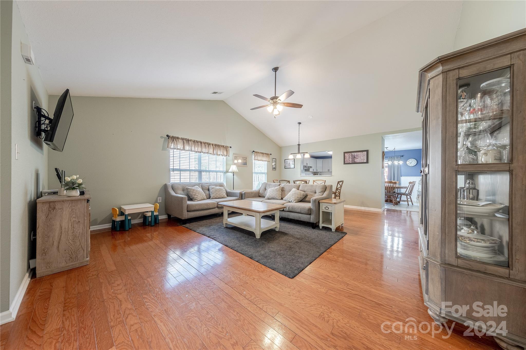 15212 Edgewater Forest Lane