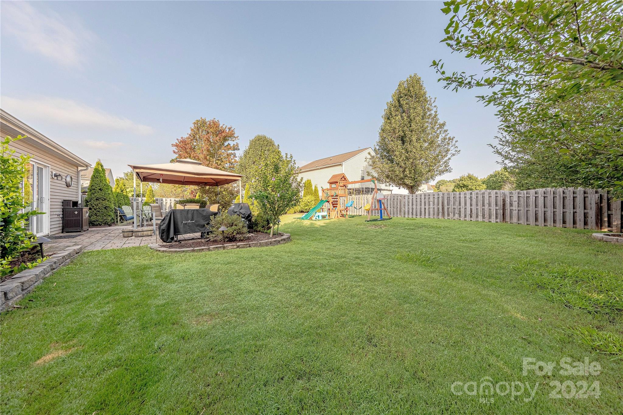 15212 Edgewater Forest Lane
