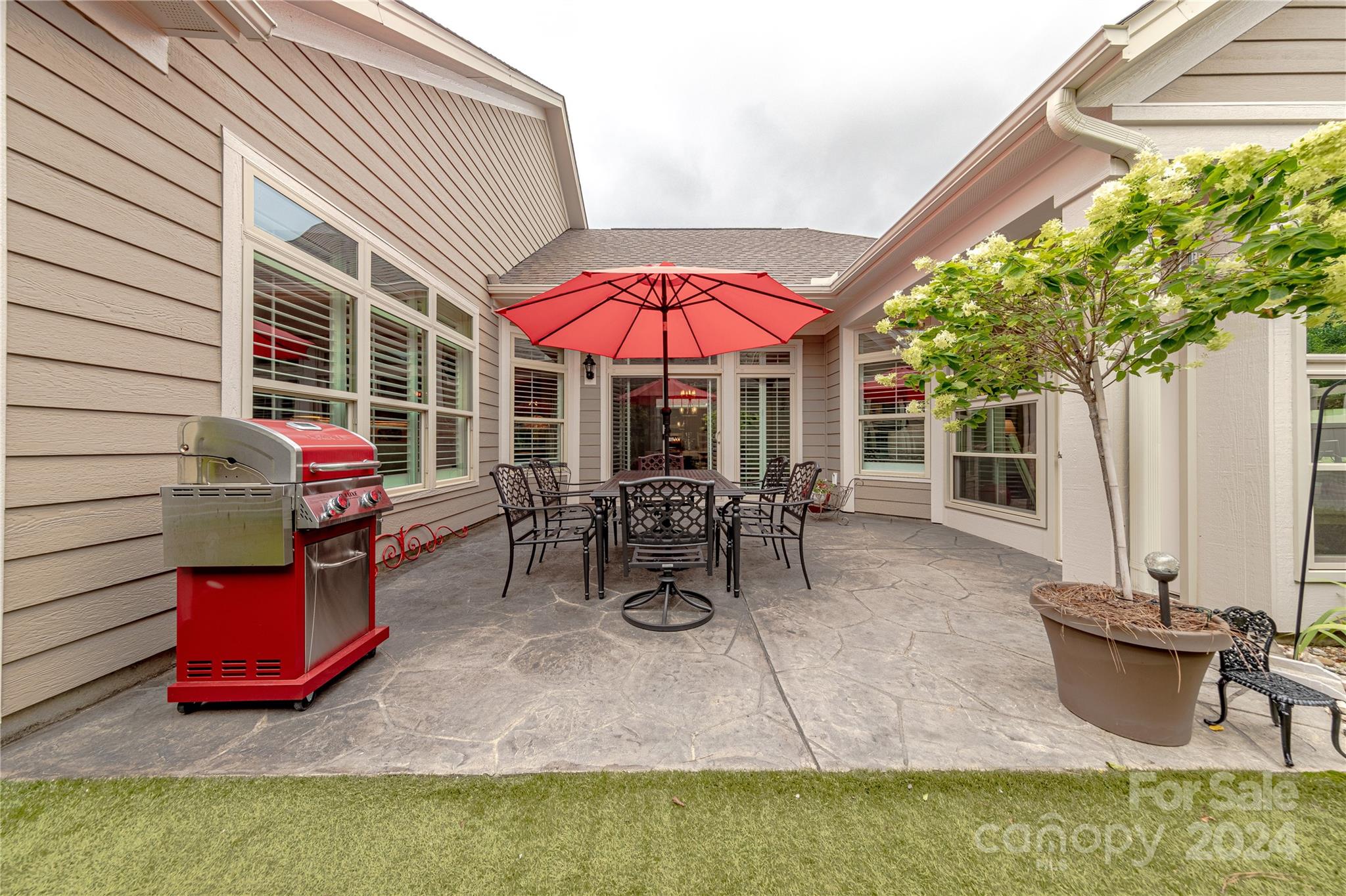 1202 Waypoint Court