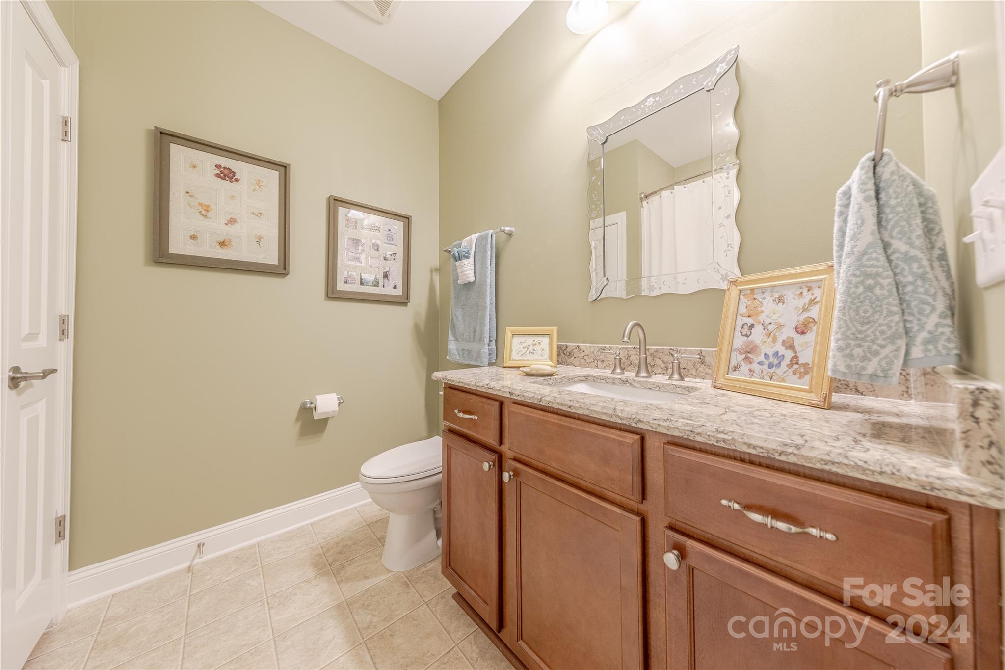 1202 Waypoint Court