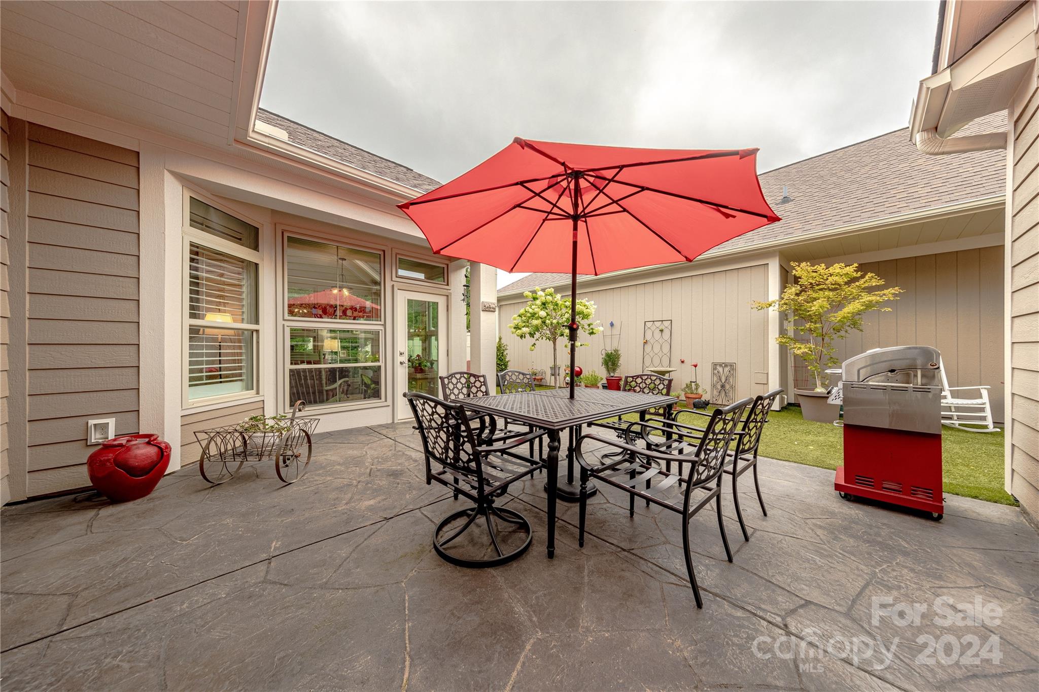 1202 Waypoint Court