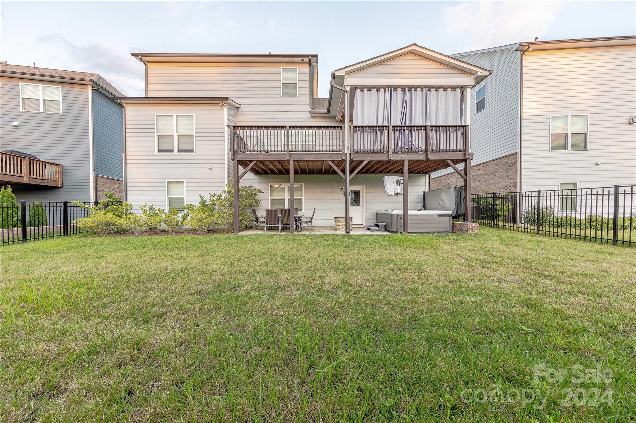 5333 Meadowcroft Way