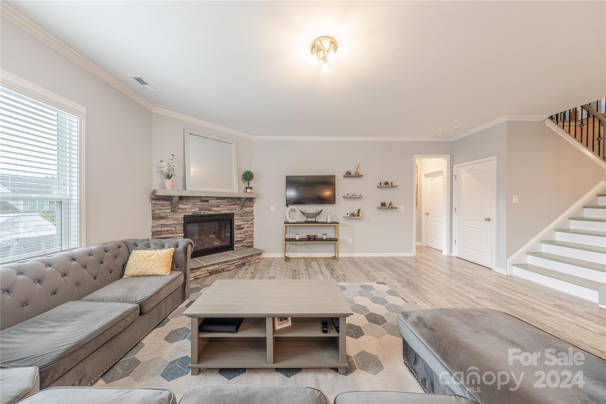 5333 Meadowcroft Way
