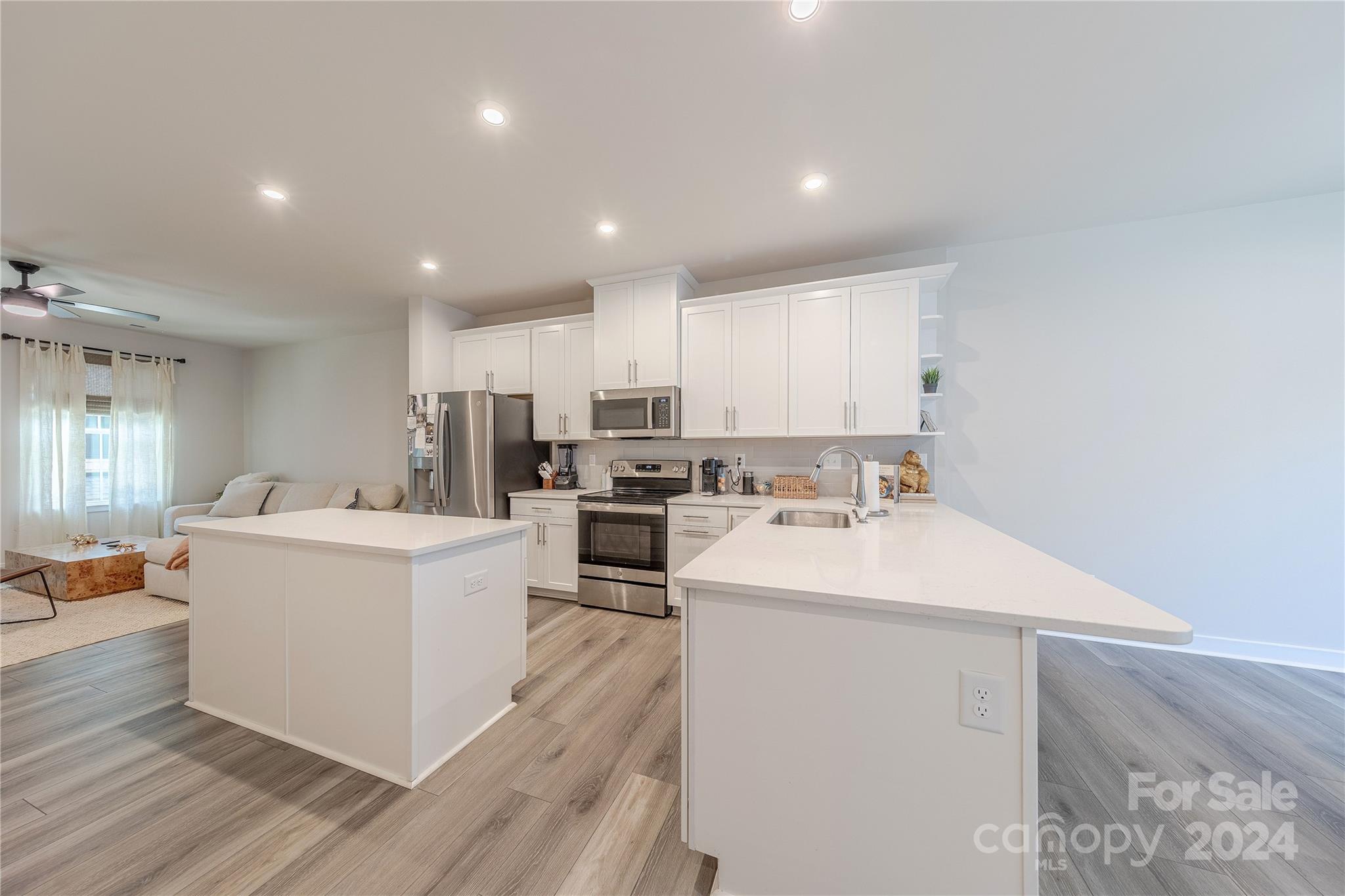 520 Ferncroft Court