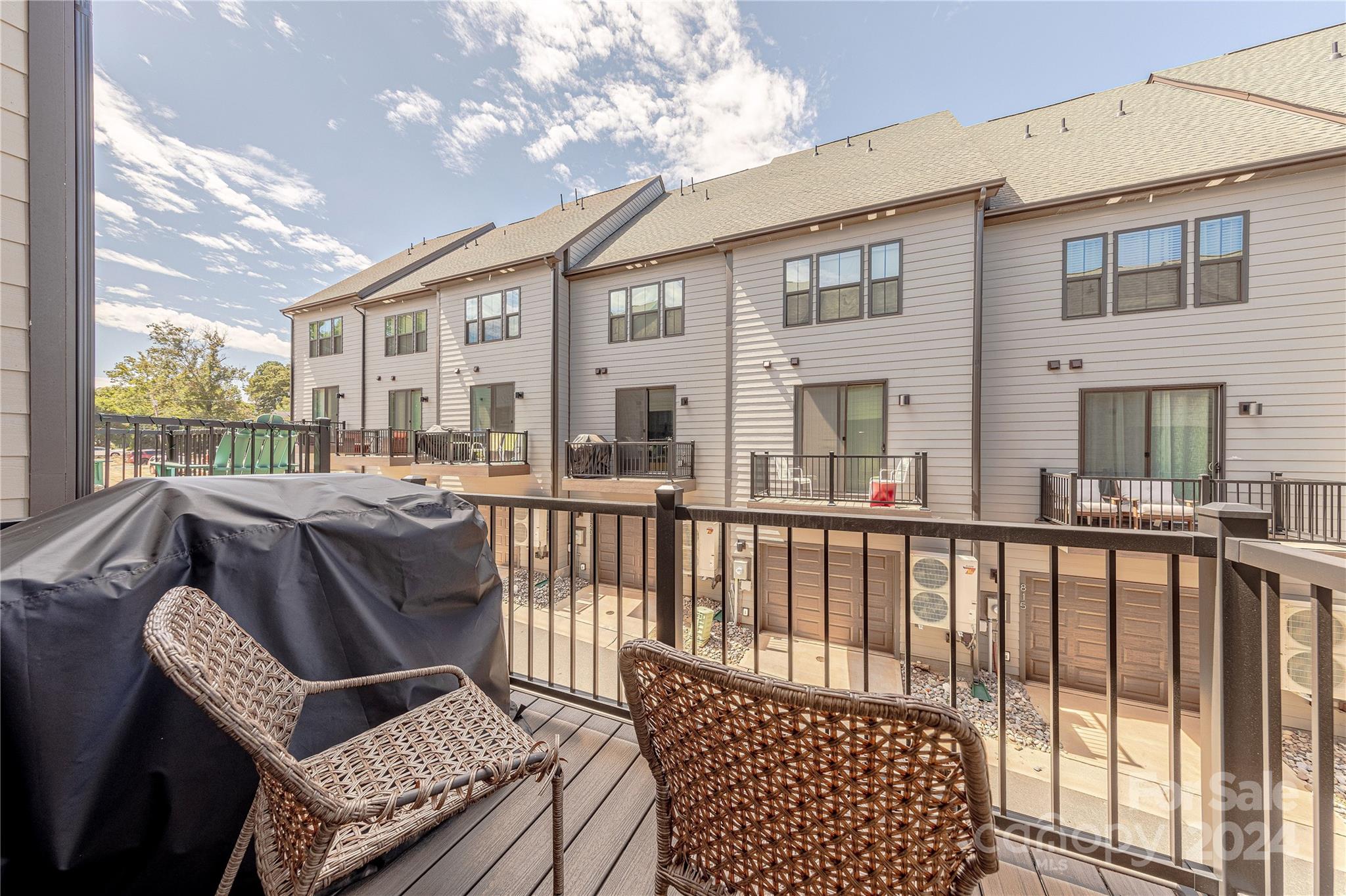 520 Ferncroft Court