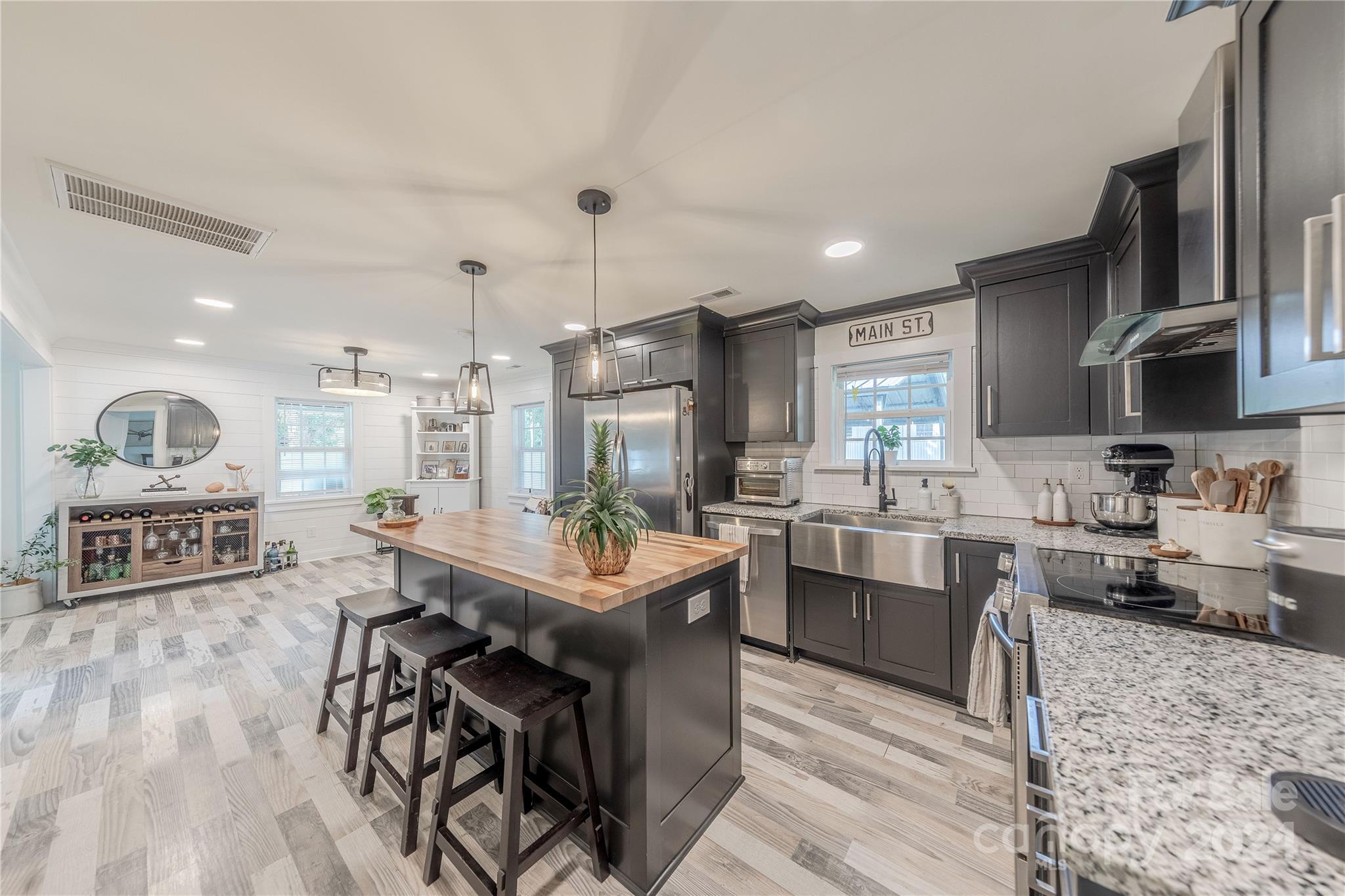 581 Running Brook Road