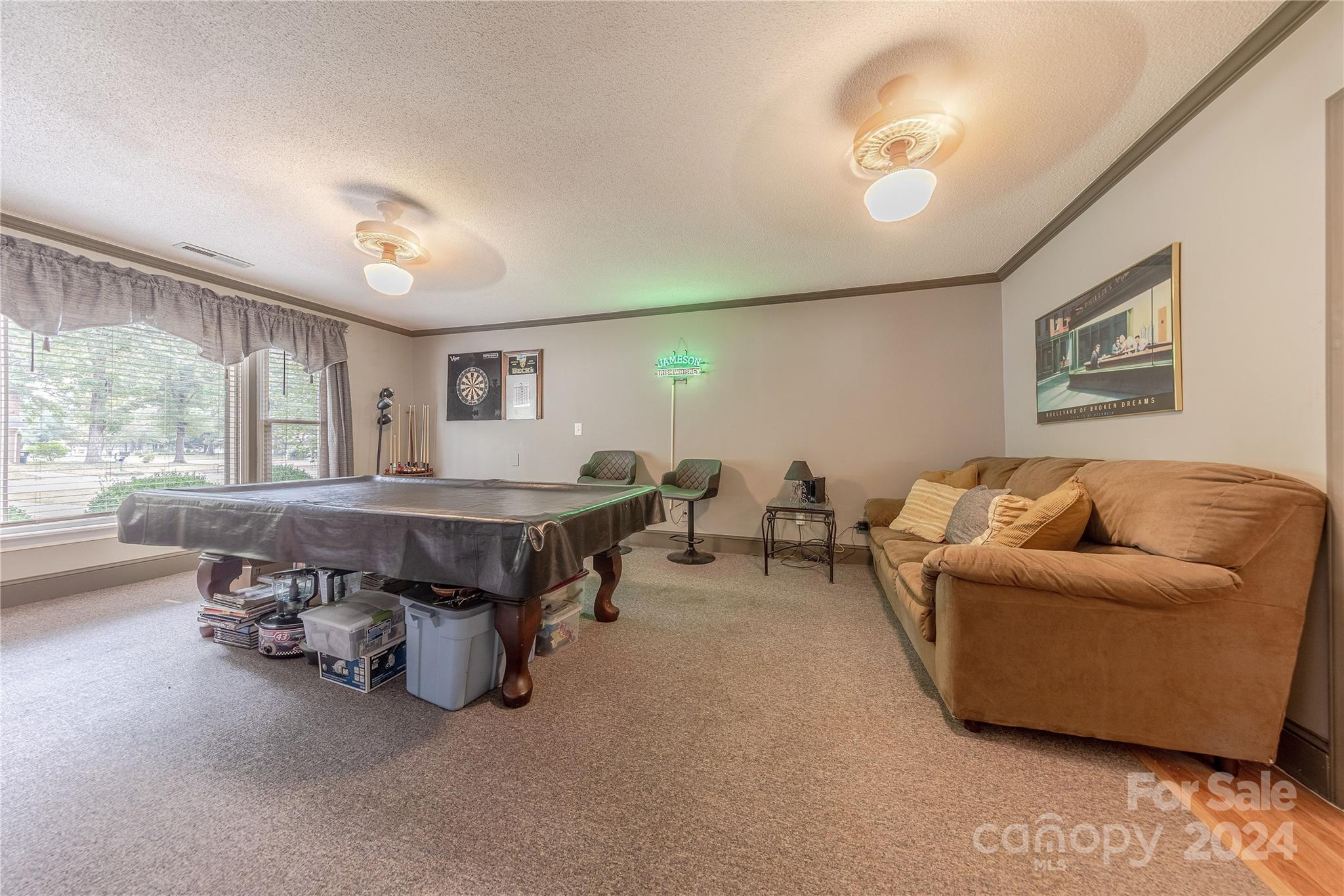 6201 Stoneyridge Drive