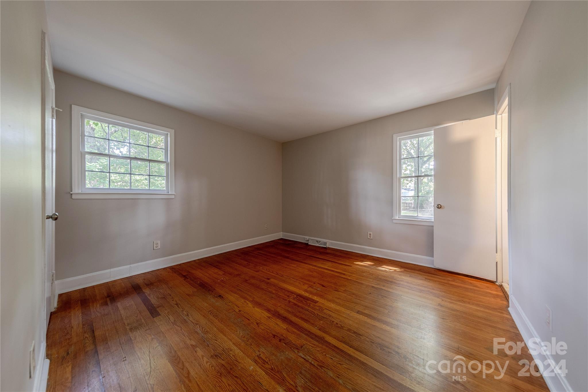 1513 Greenview Place