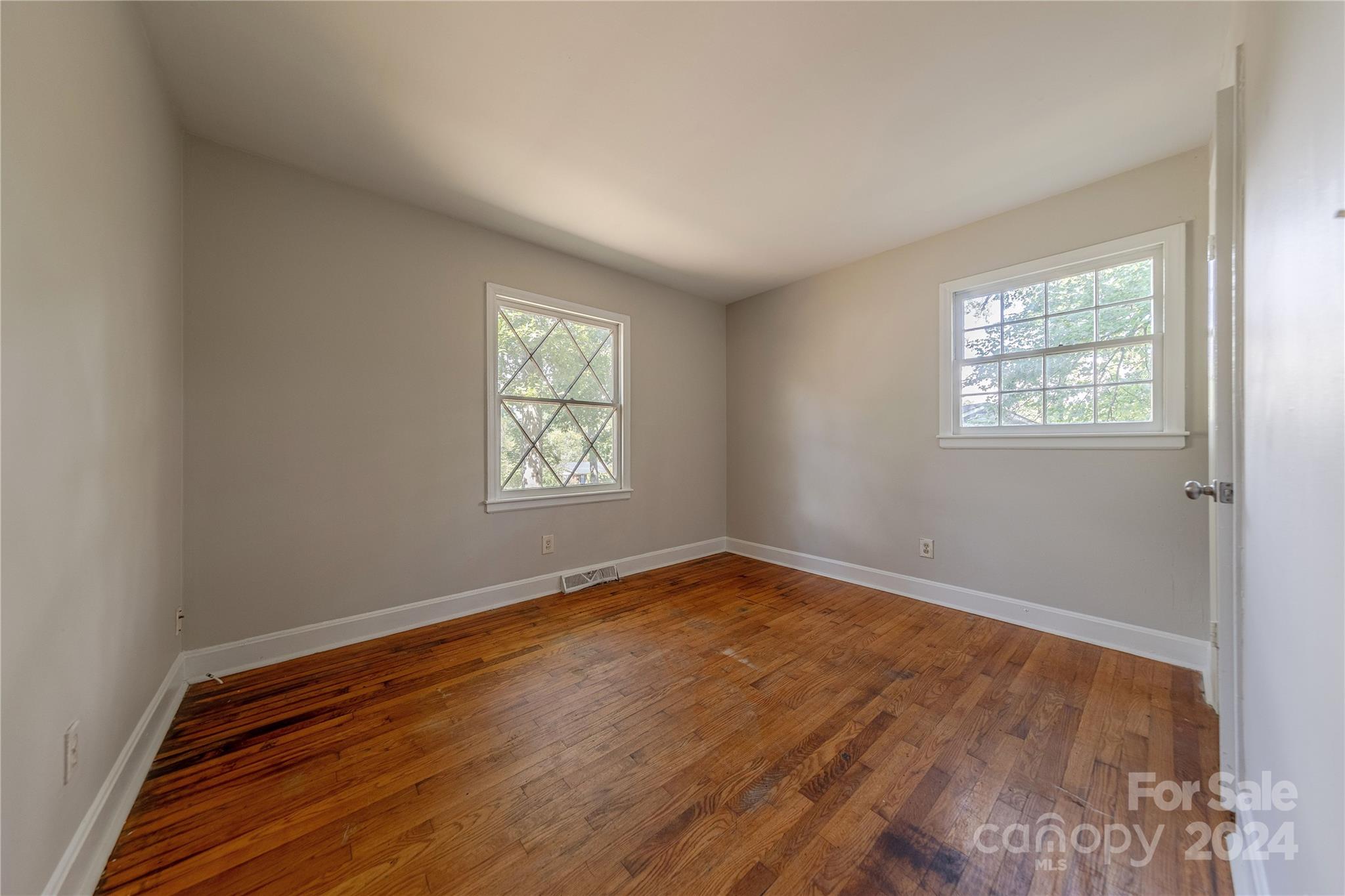 1513 Greenview Place