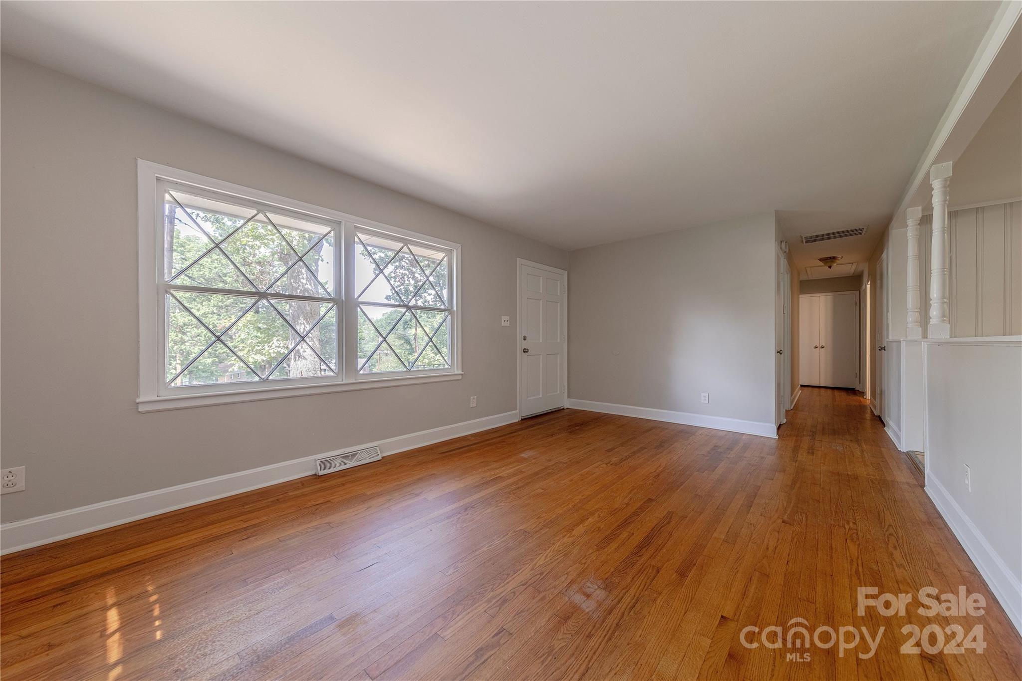 1513 Greenview Place