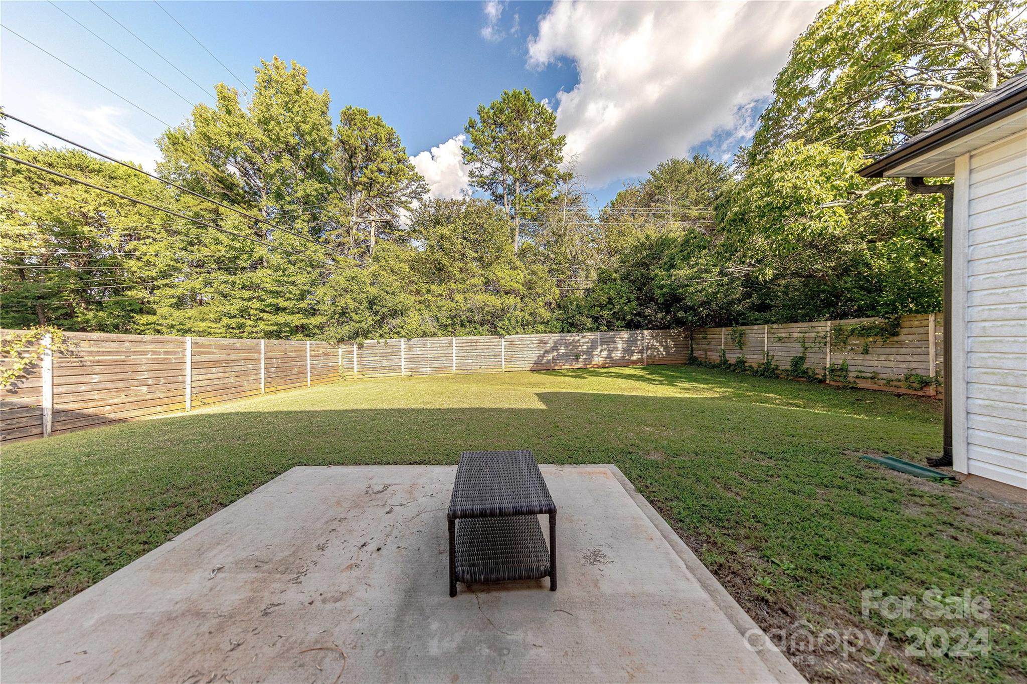 6733 Ellendale Drive