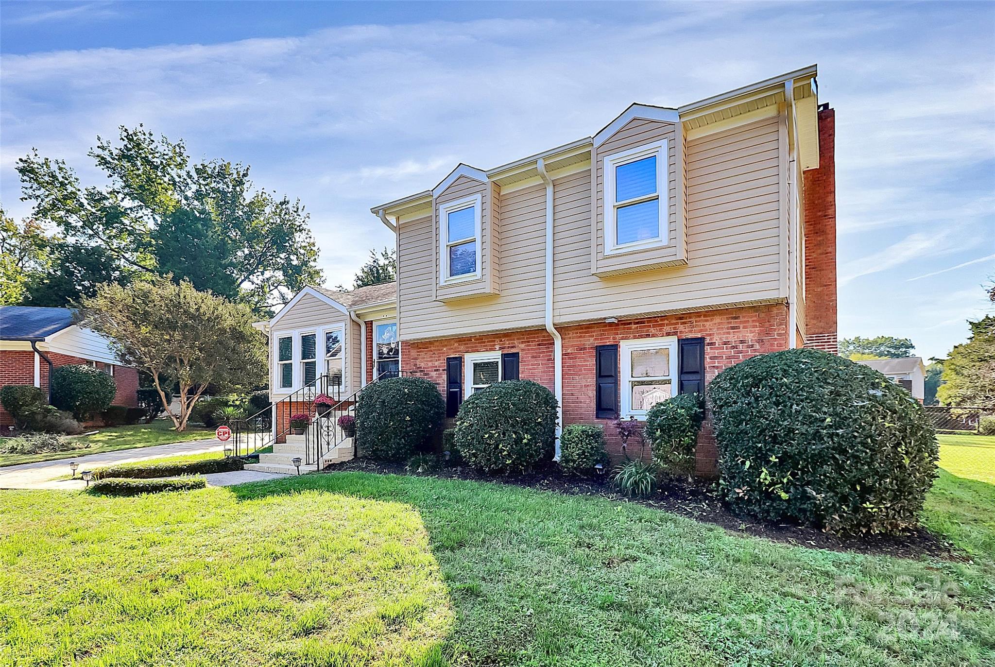 301 Red Roan Place