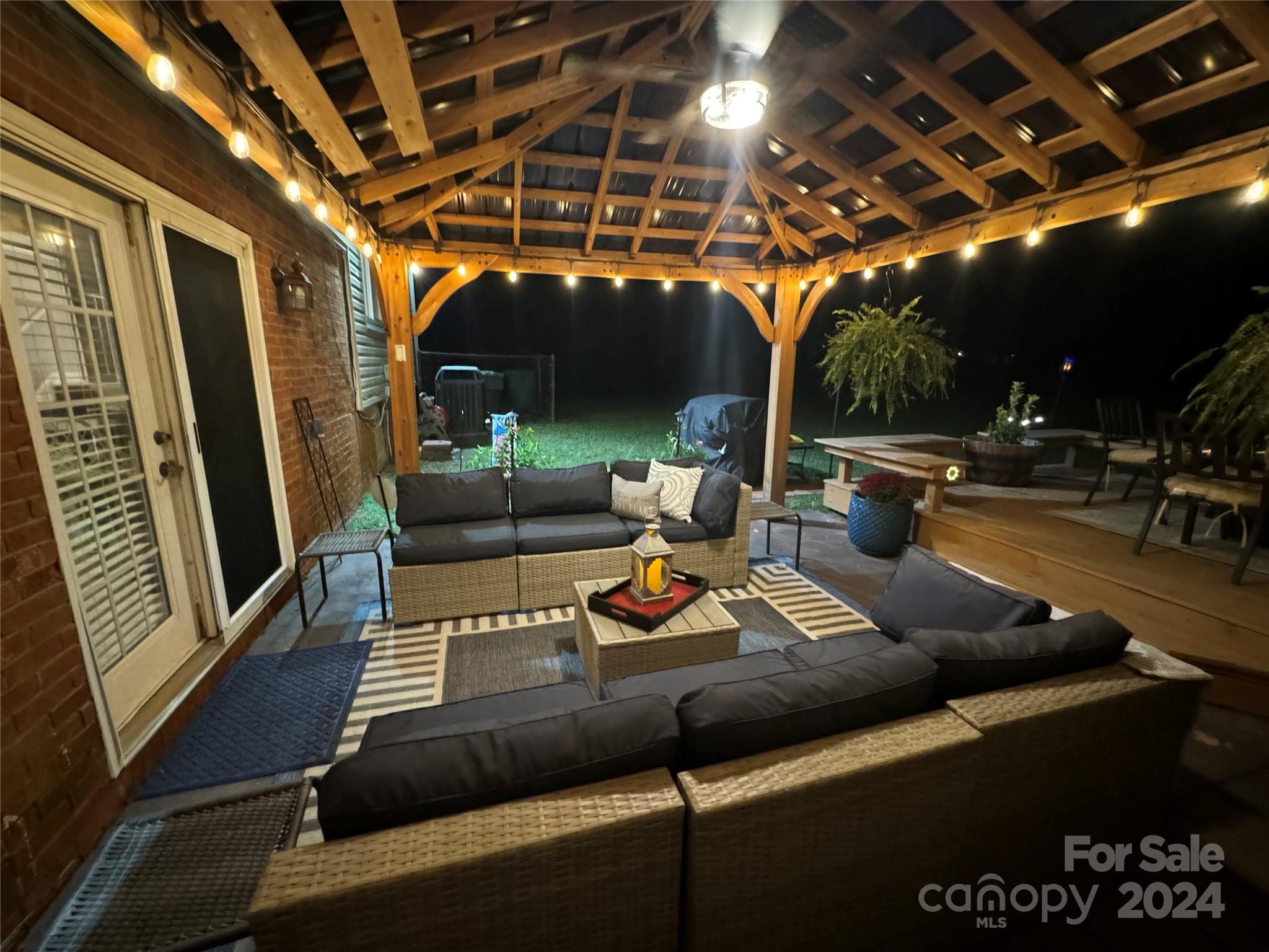 301 Red Roan Place