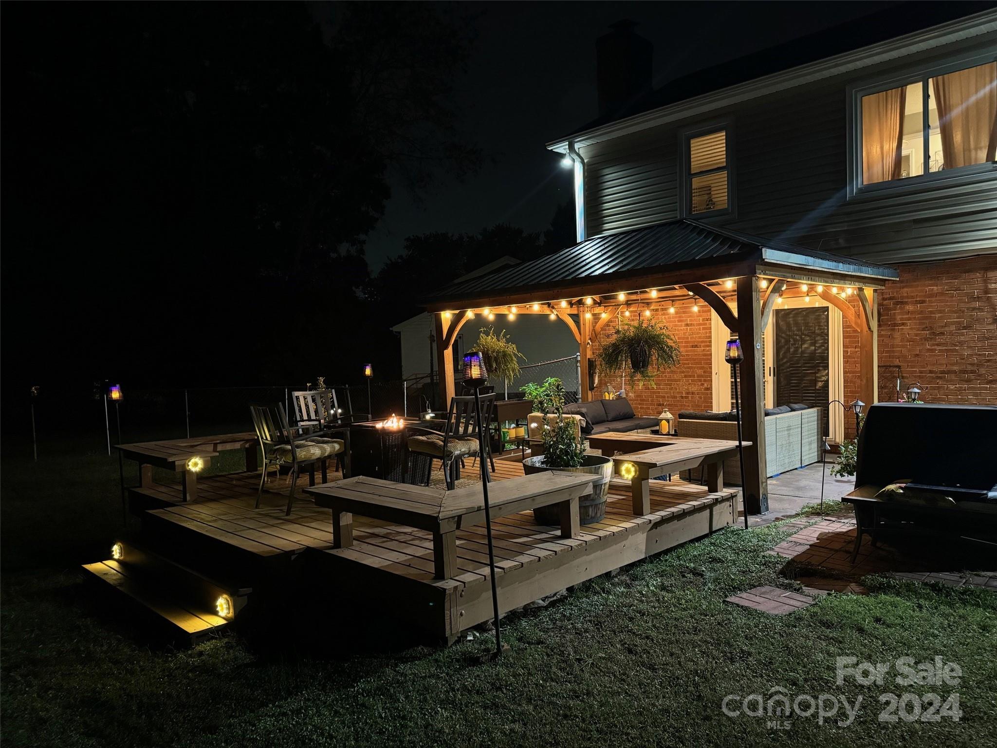 301 Red Roan Place