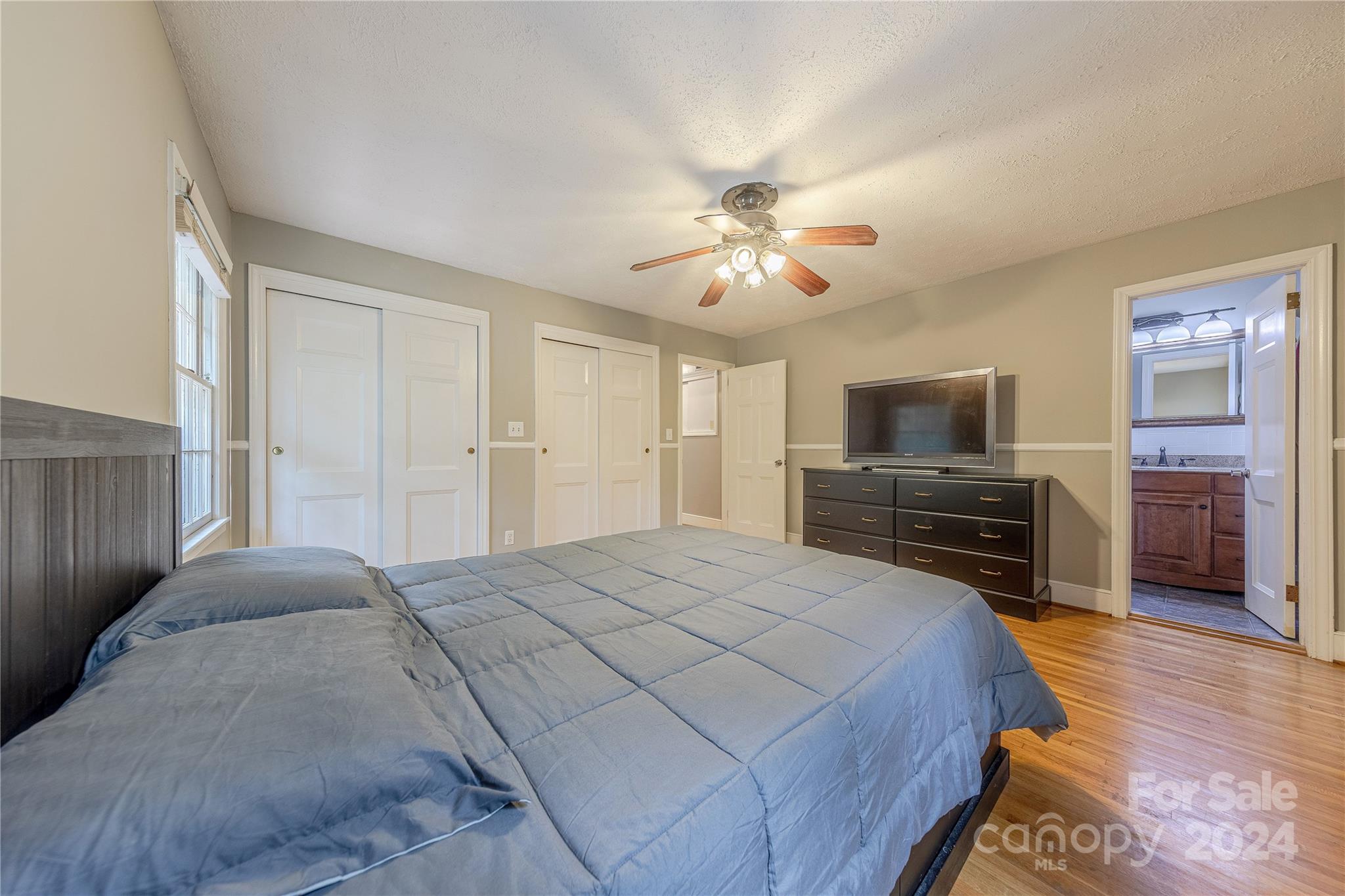 810 Regency Drive
