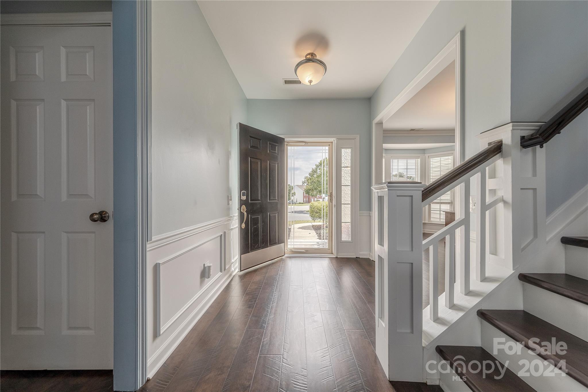 2422 Beacon Forest Drive