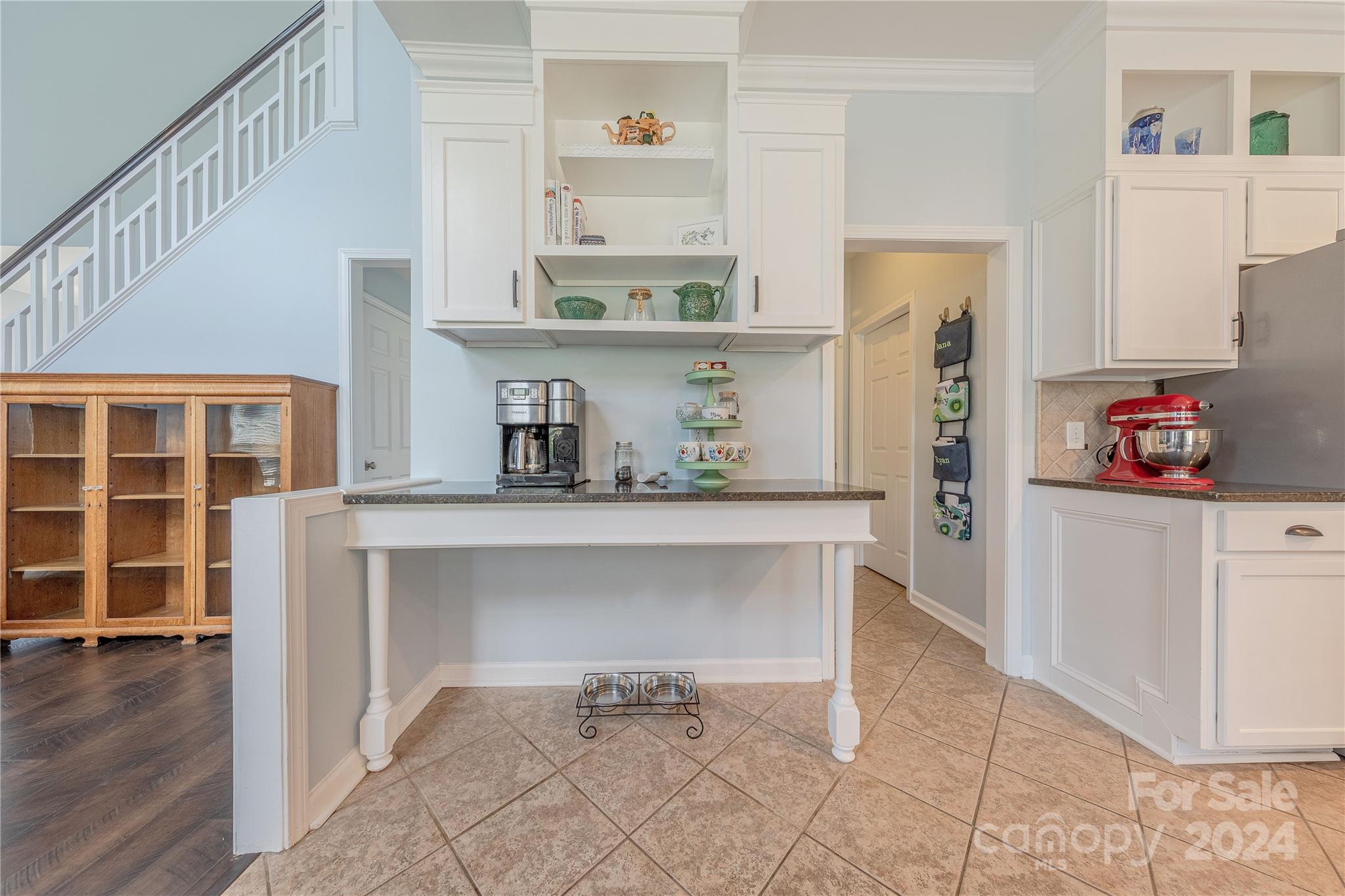 2422 Beacon Forest Drive