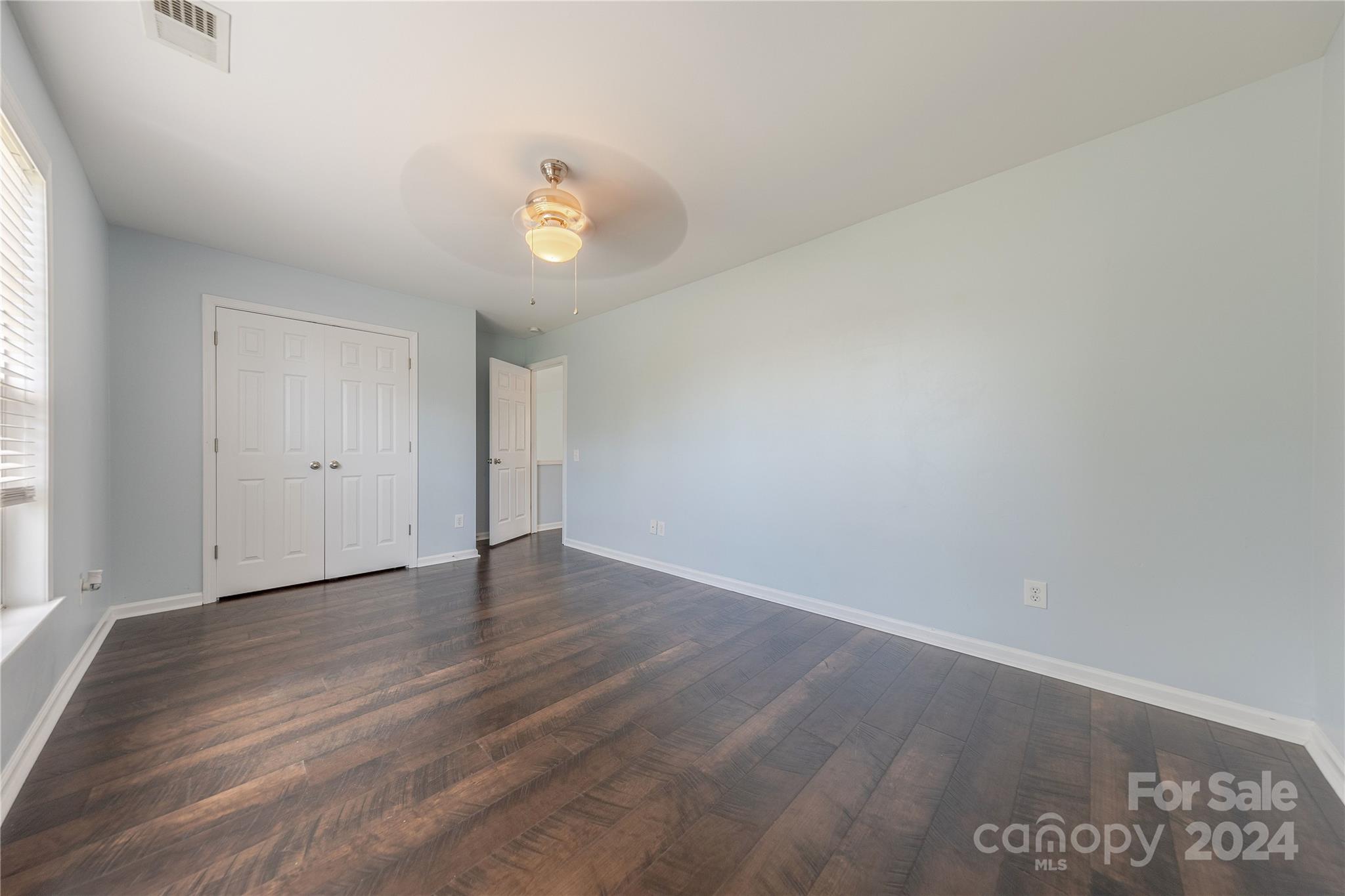 2422 Beacon Forest Drive