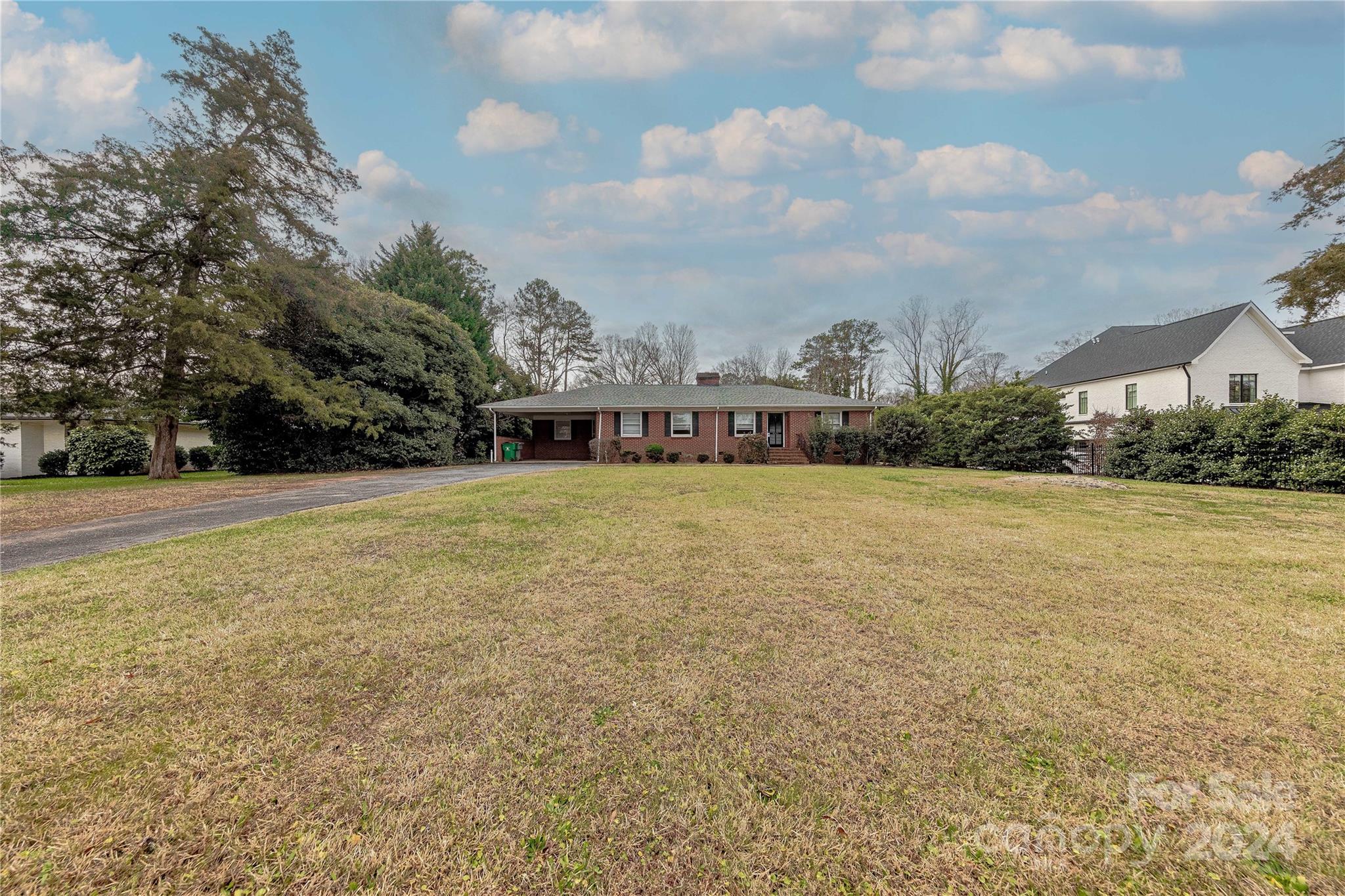 4620 Sharon View Road