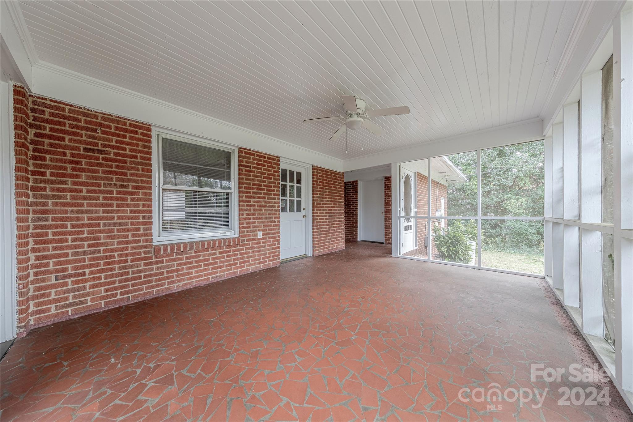 4620 Sharon View Road
