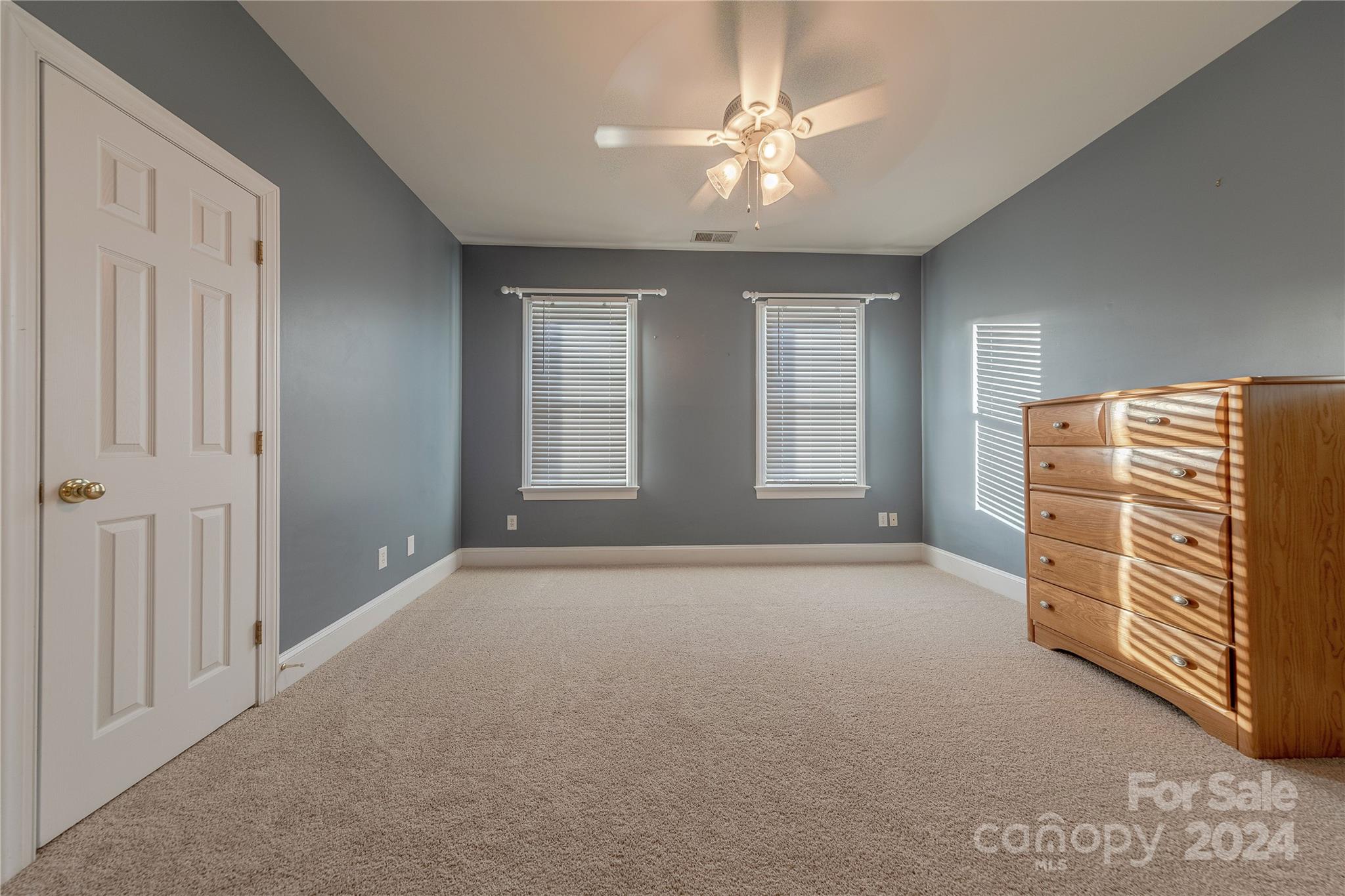 6906 Red Maple Drive