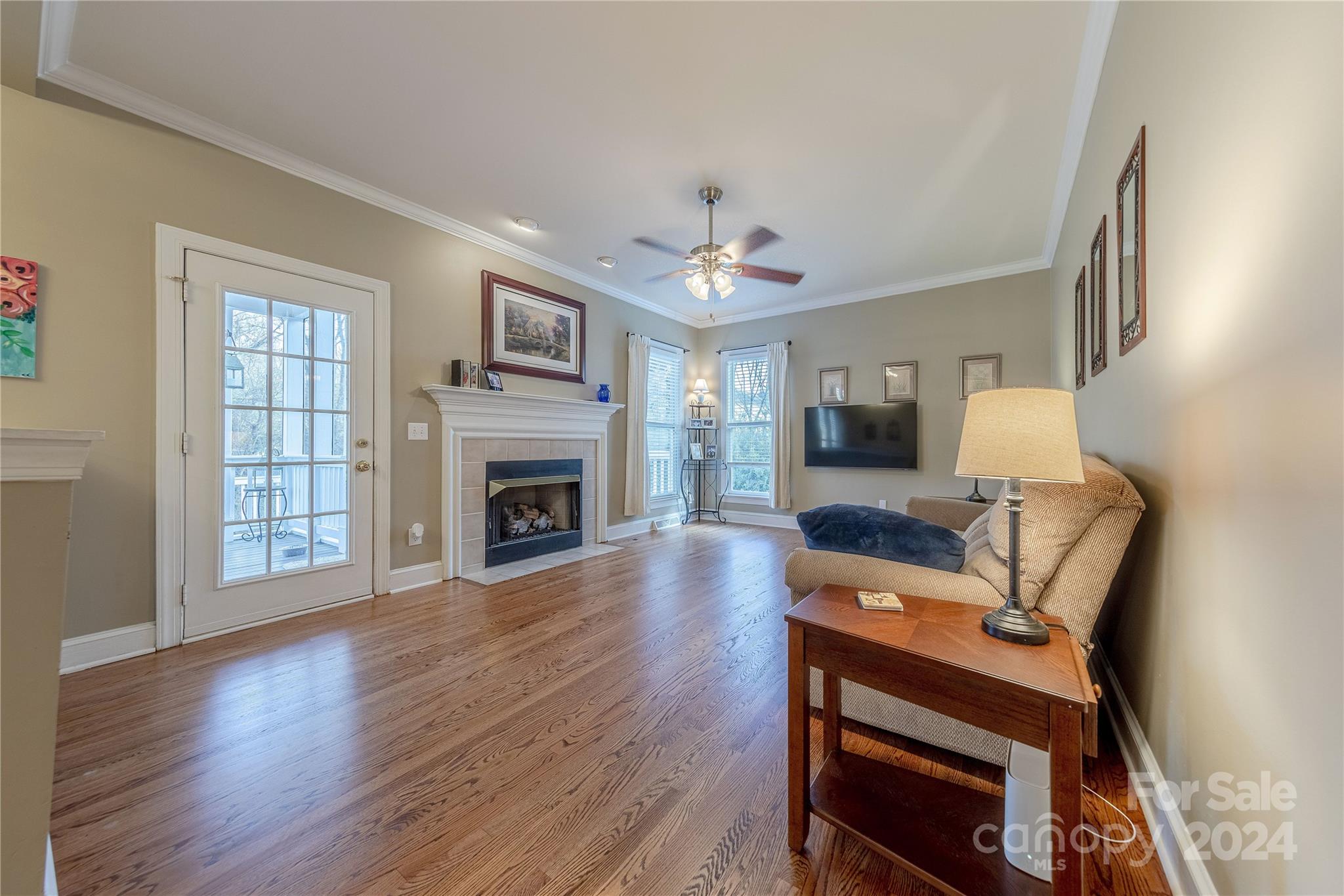 6906 Red Maple Drive