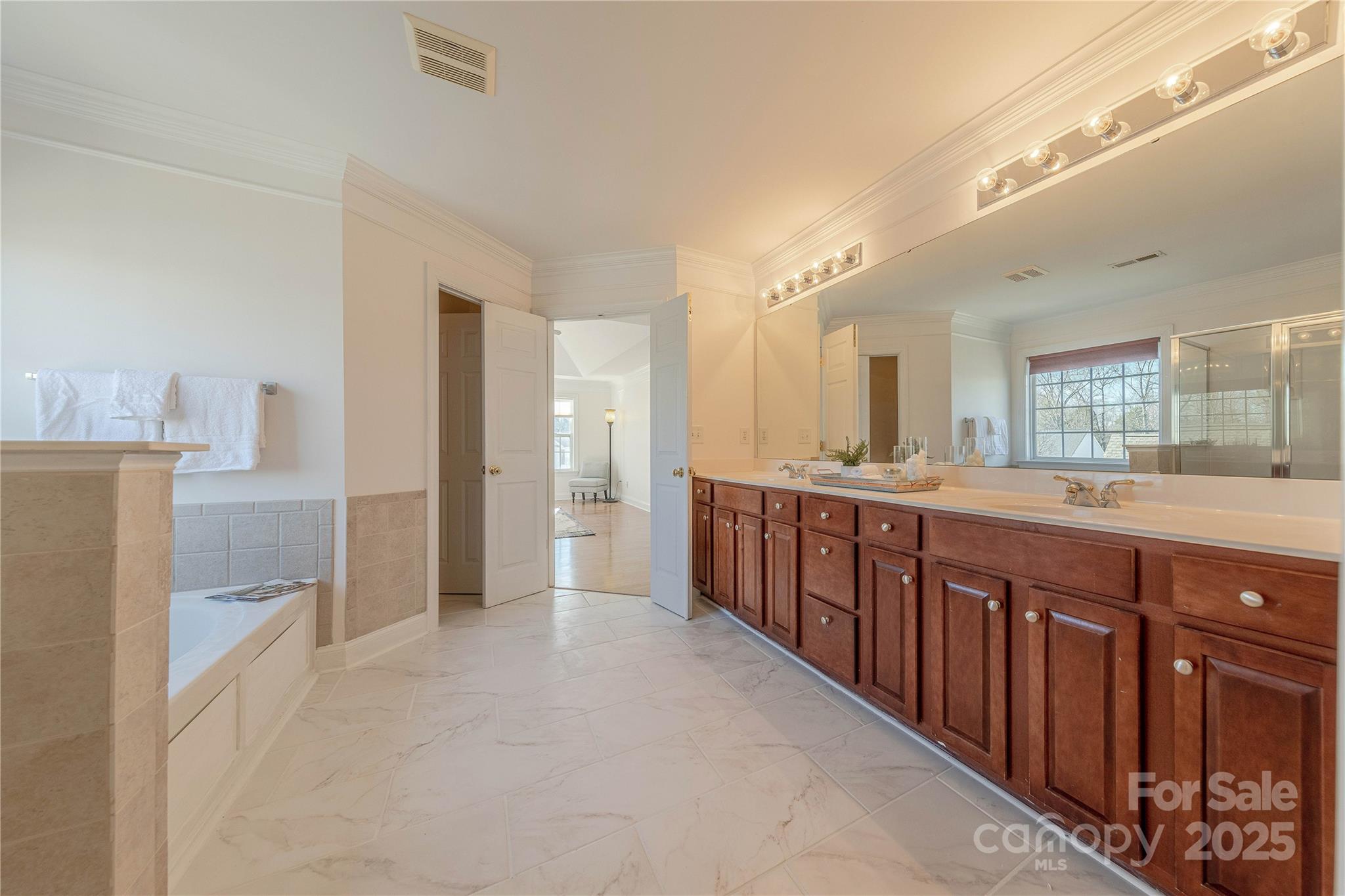 4225 Nathaniel Glen Court