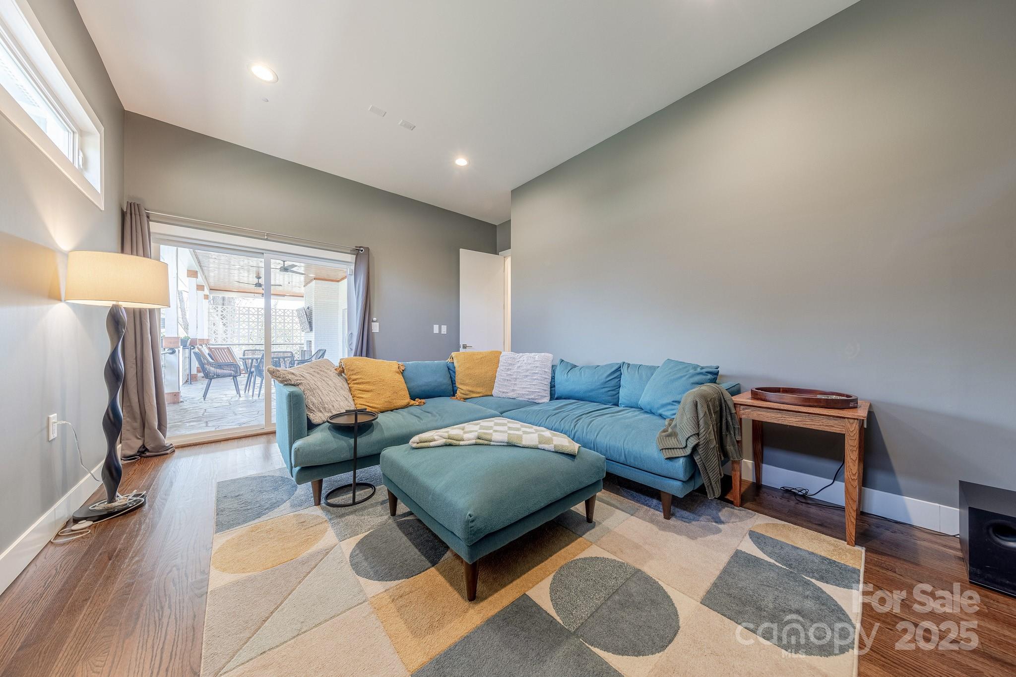 6017 Rose Valley Drive