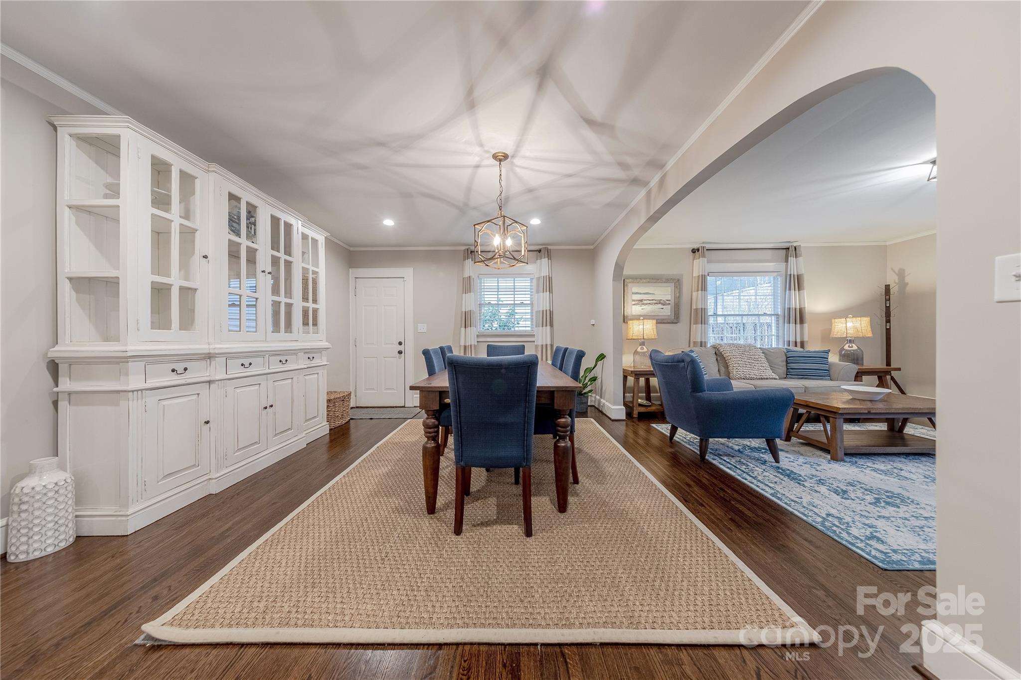 304 W Park Avenue