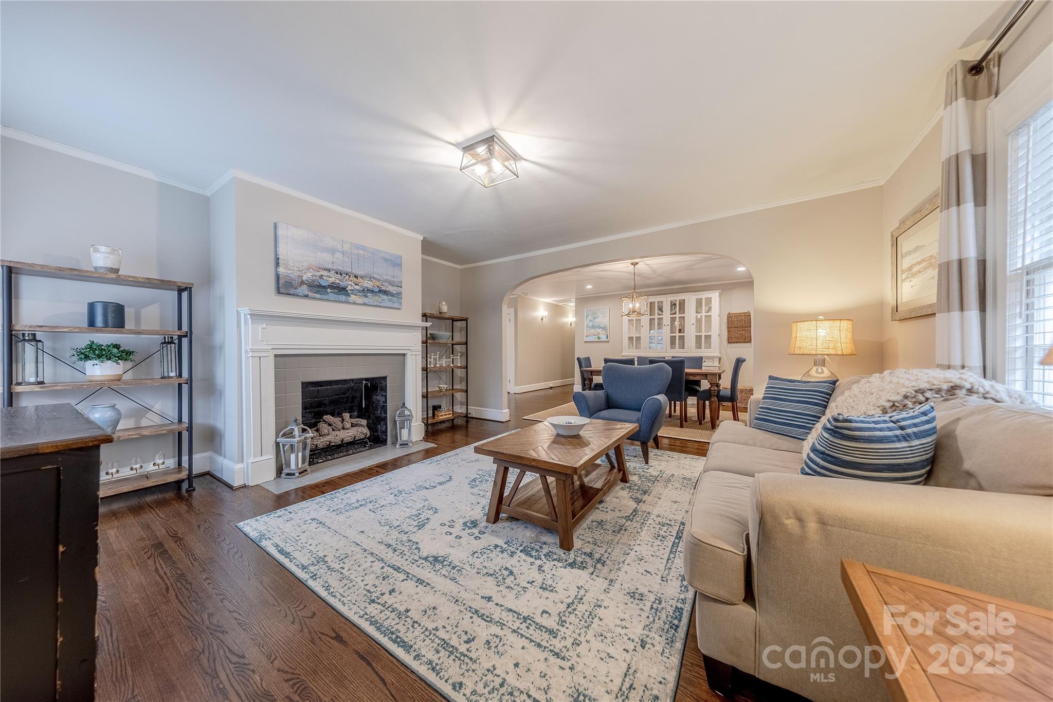 304 W Park Avenue