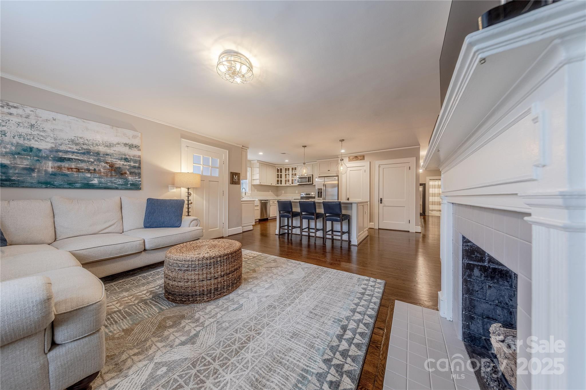 304 W Park Avenue