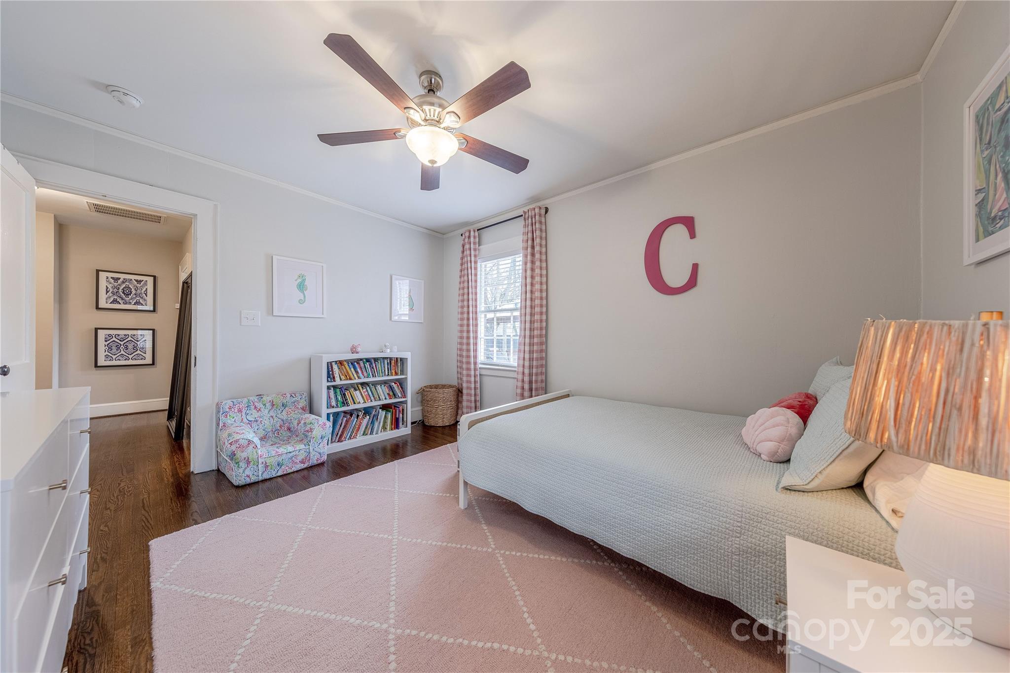 304 W Park Avenue