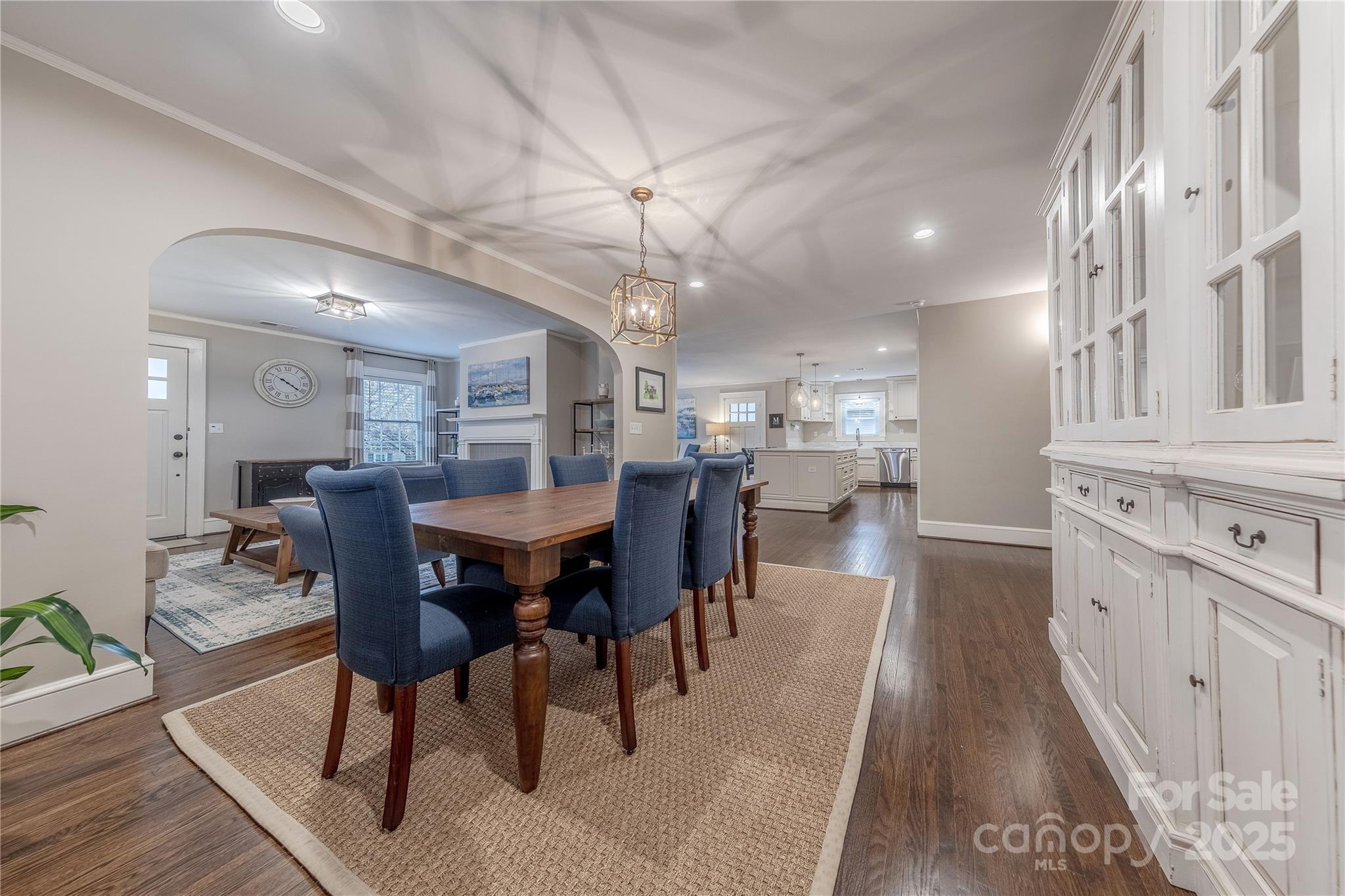 304 W Park Avenue