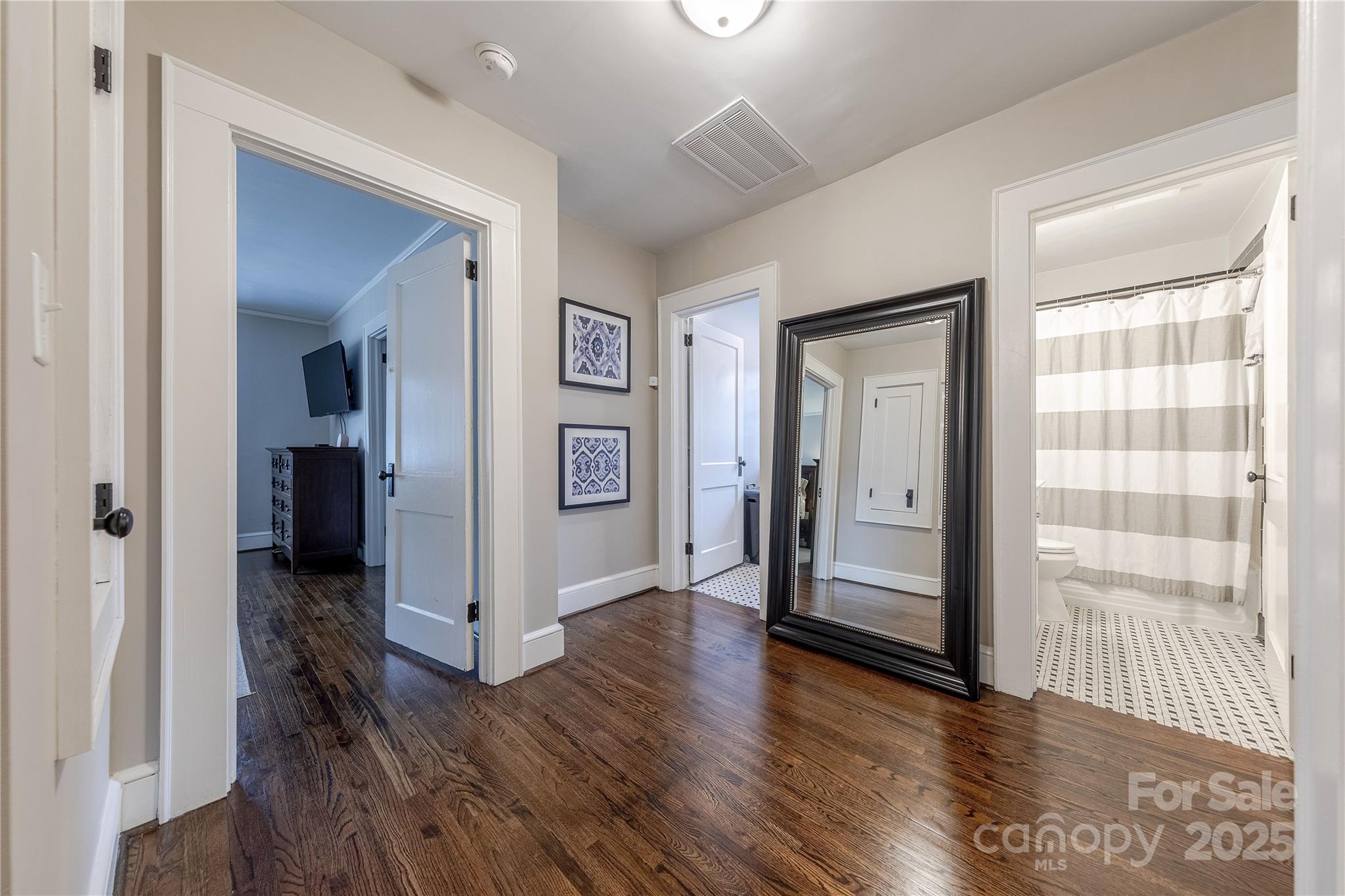 304 W Park Avenue