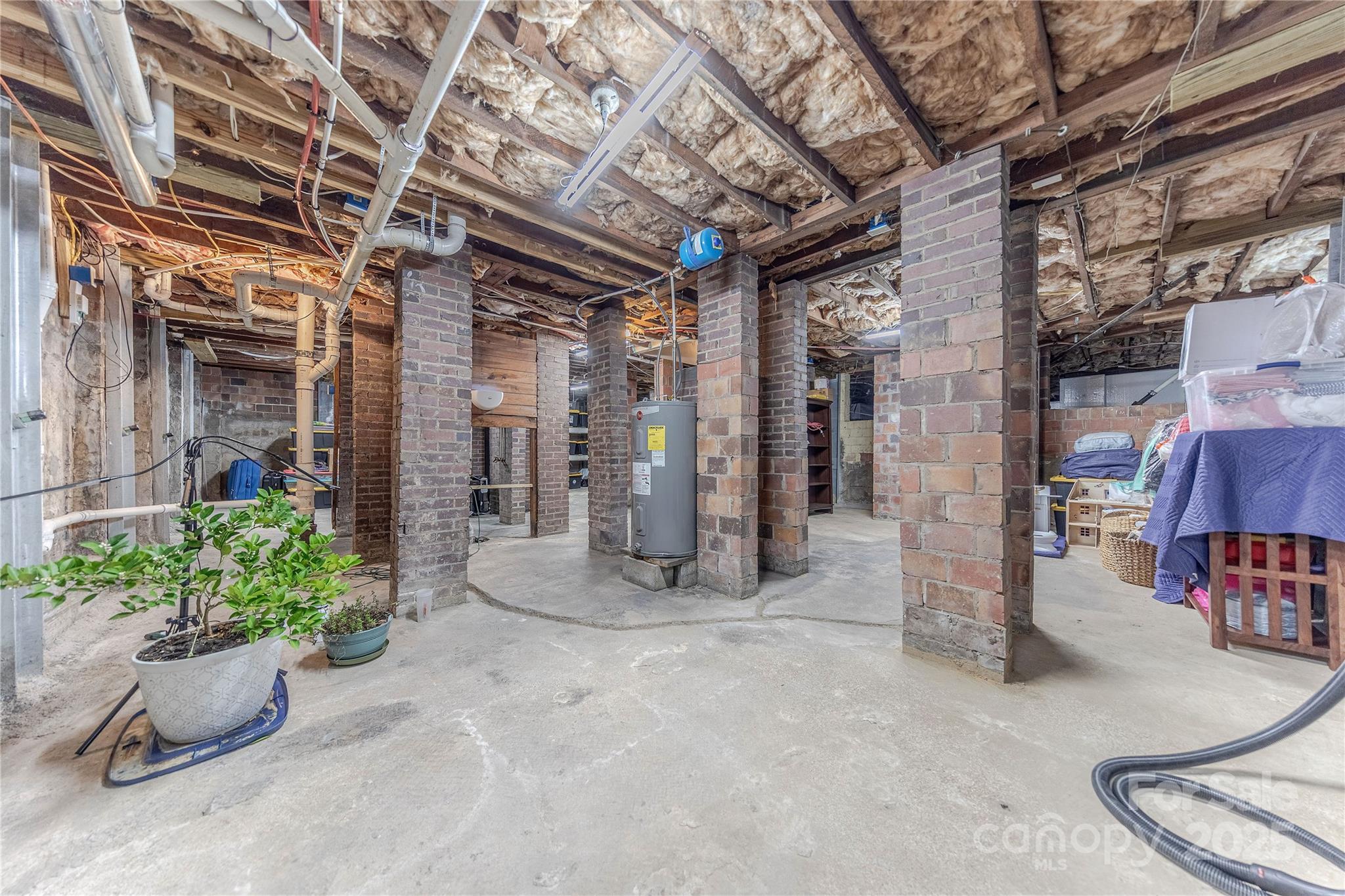 304 W Park Avenue