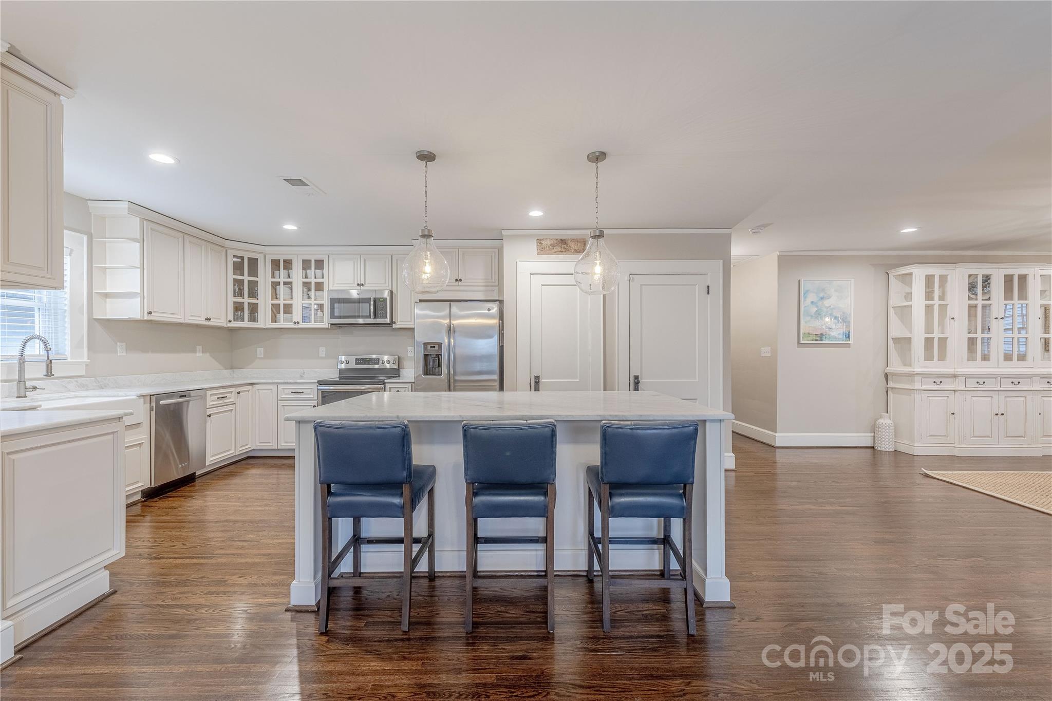 304 W Park Avenue
