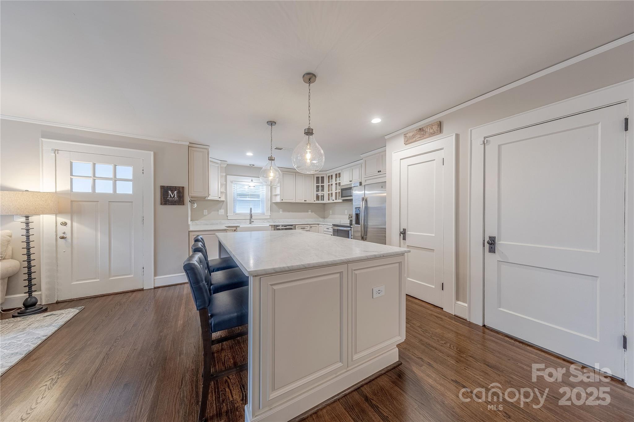 304 W Park Avenue